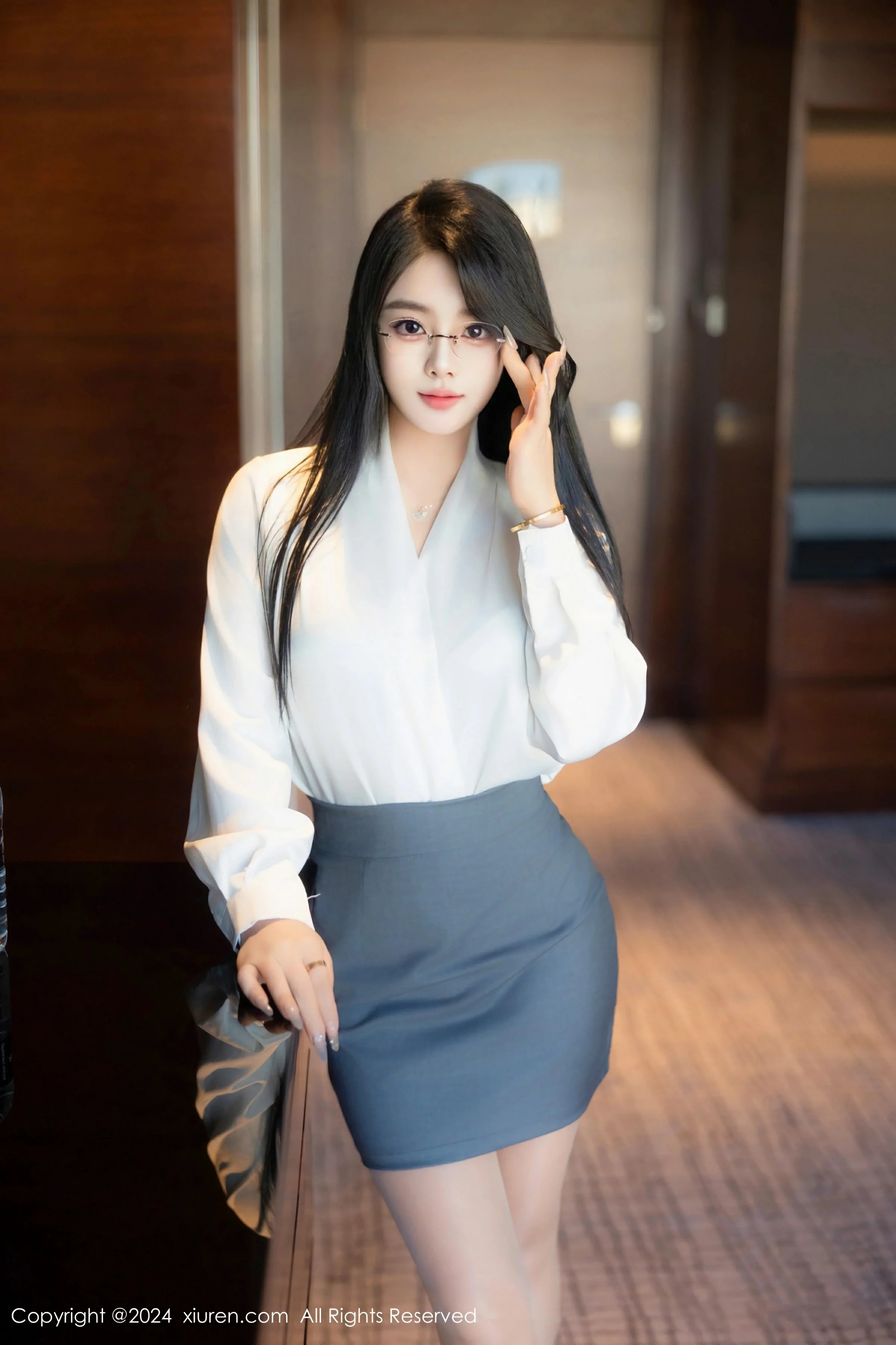 图片[2]-XiuRen 秀人 No.8989 麦田 新人模特 [83P]-COS写真在线网