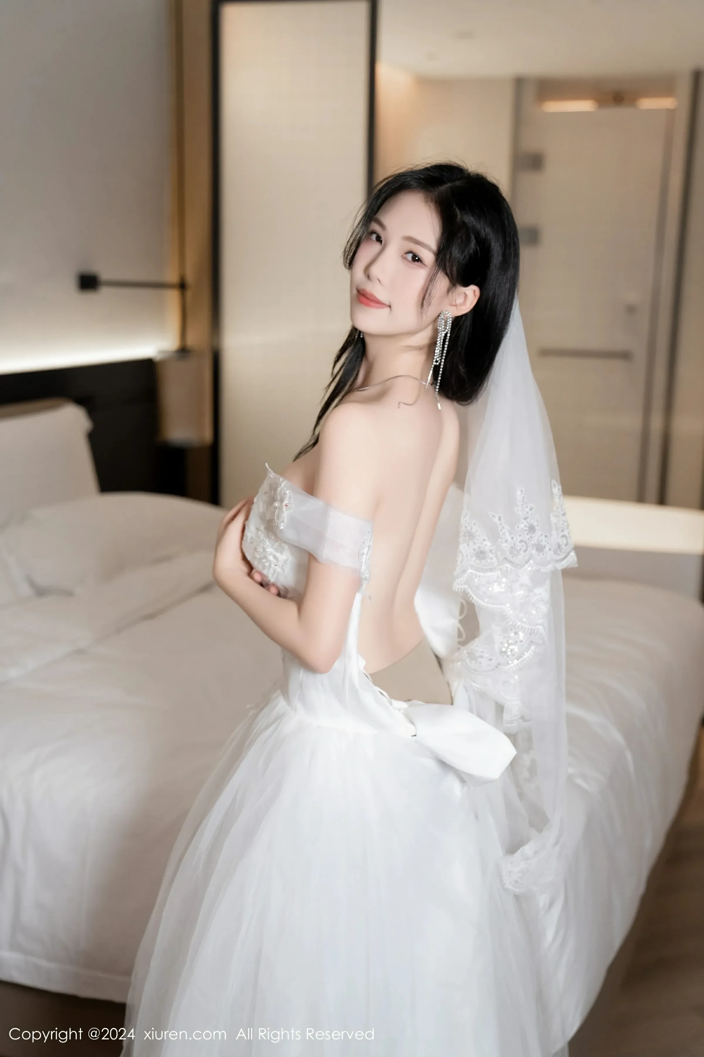 图片[3]-XiuRen 秀人 No.8998 利世 [100P]-COS写真在线网