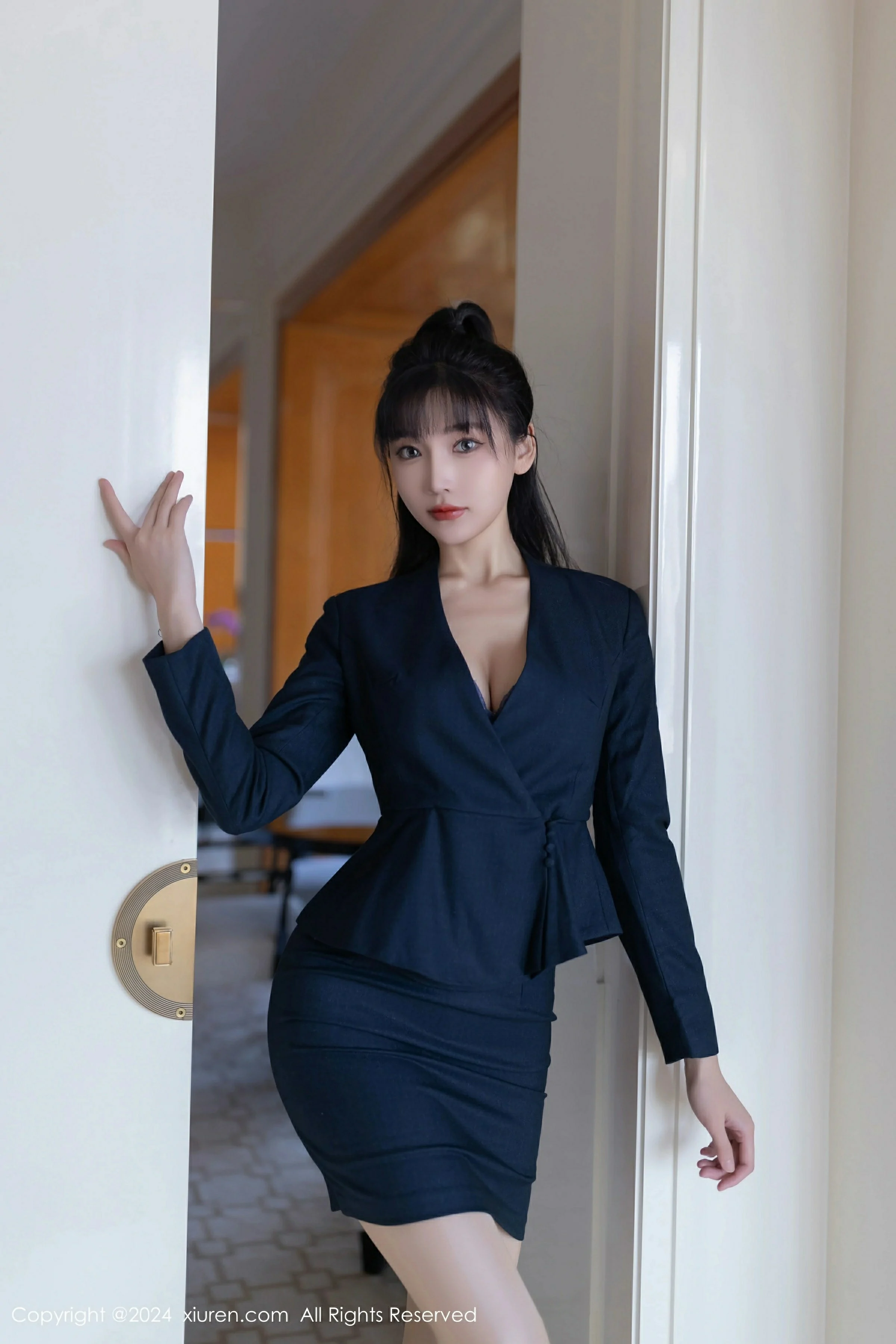 图片[3]-XiuRen 秀人 No.9263 陆萱萱 [80P]-COS写真在线网
