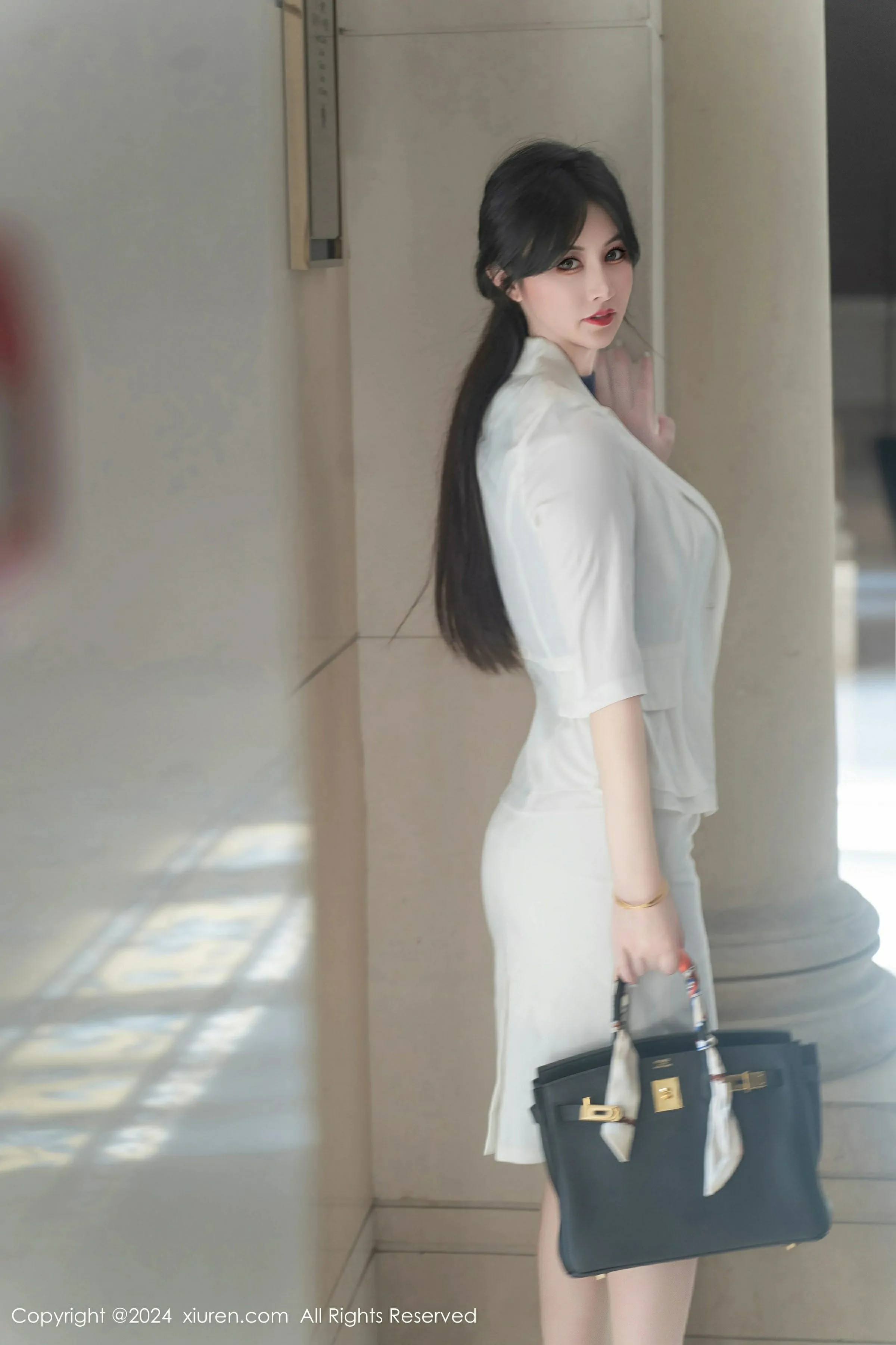 图片[2]-XiuRen 秀人 No.9319 诗诗kiki [98P]-COS写真在线网