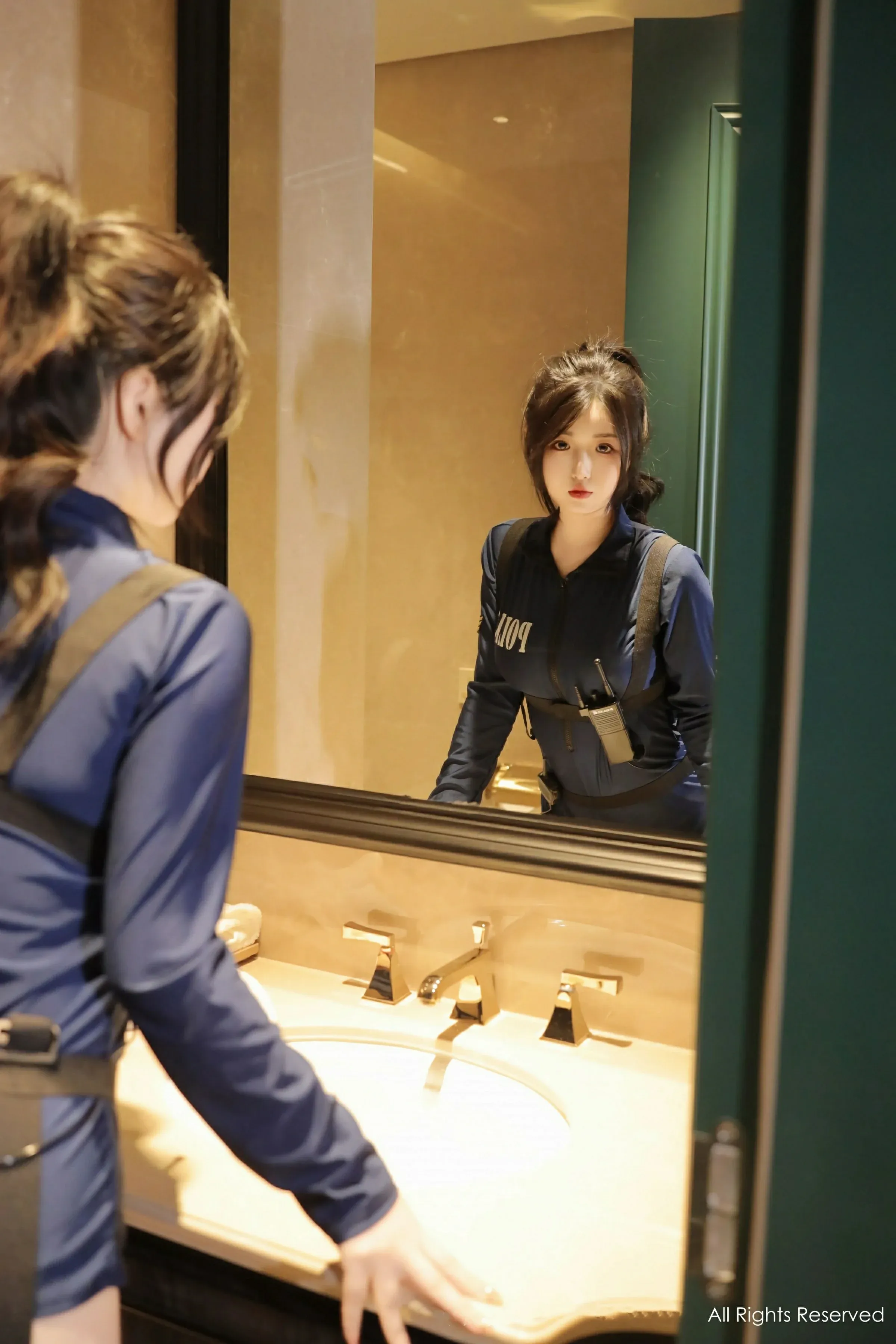 图片[4]-XiuRen 秀人 No.9326 陈小花 [78P]-COS写真在线网