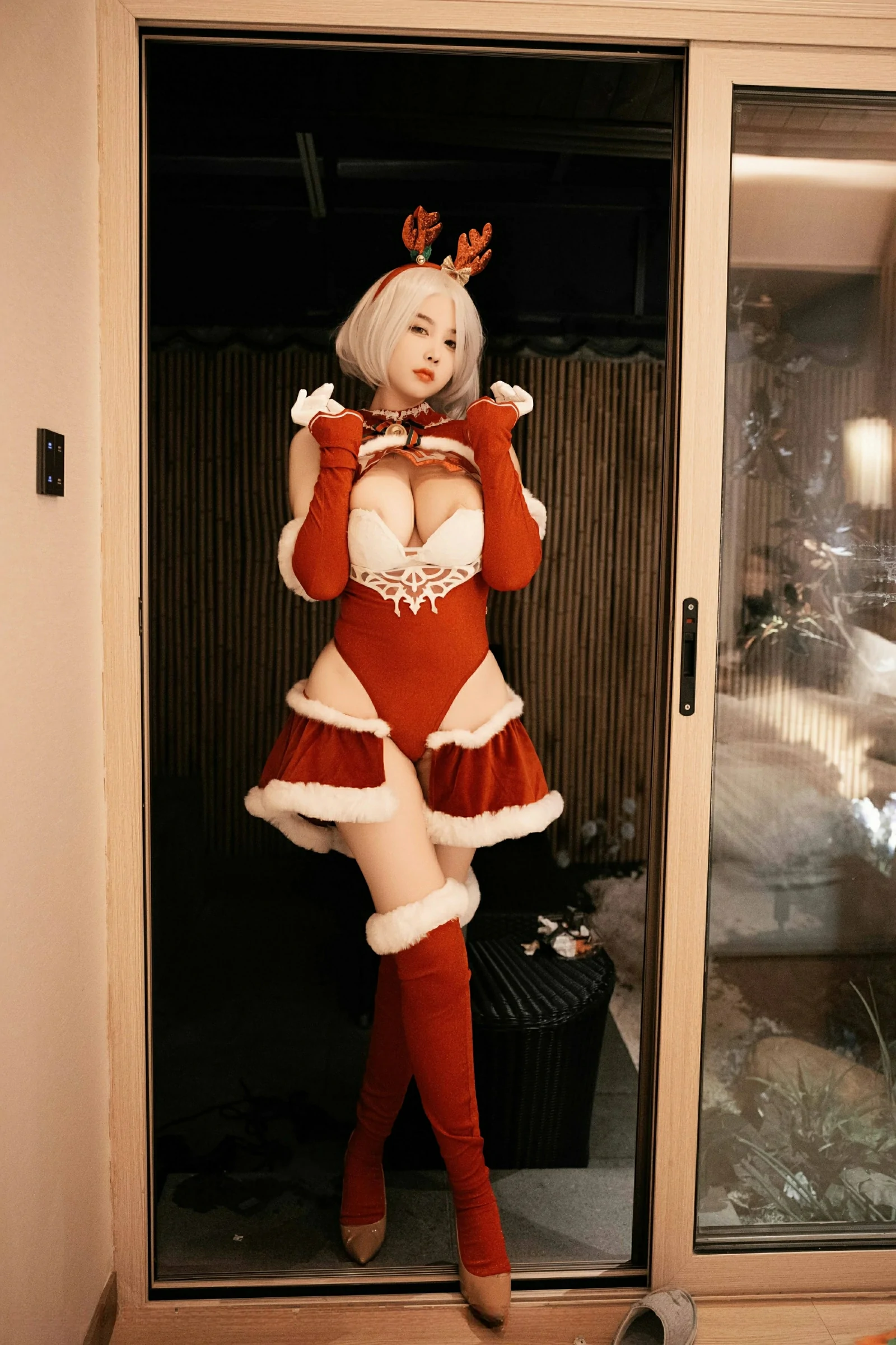 图片[4]-XiuRen 秀人 No.9660 樱桃小犊子 [55P]-COS写真在线网