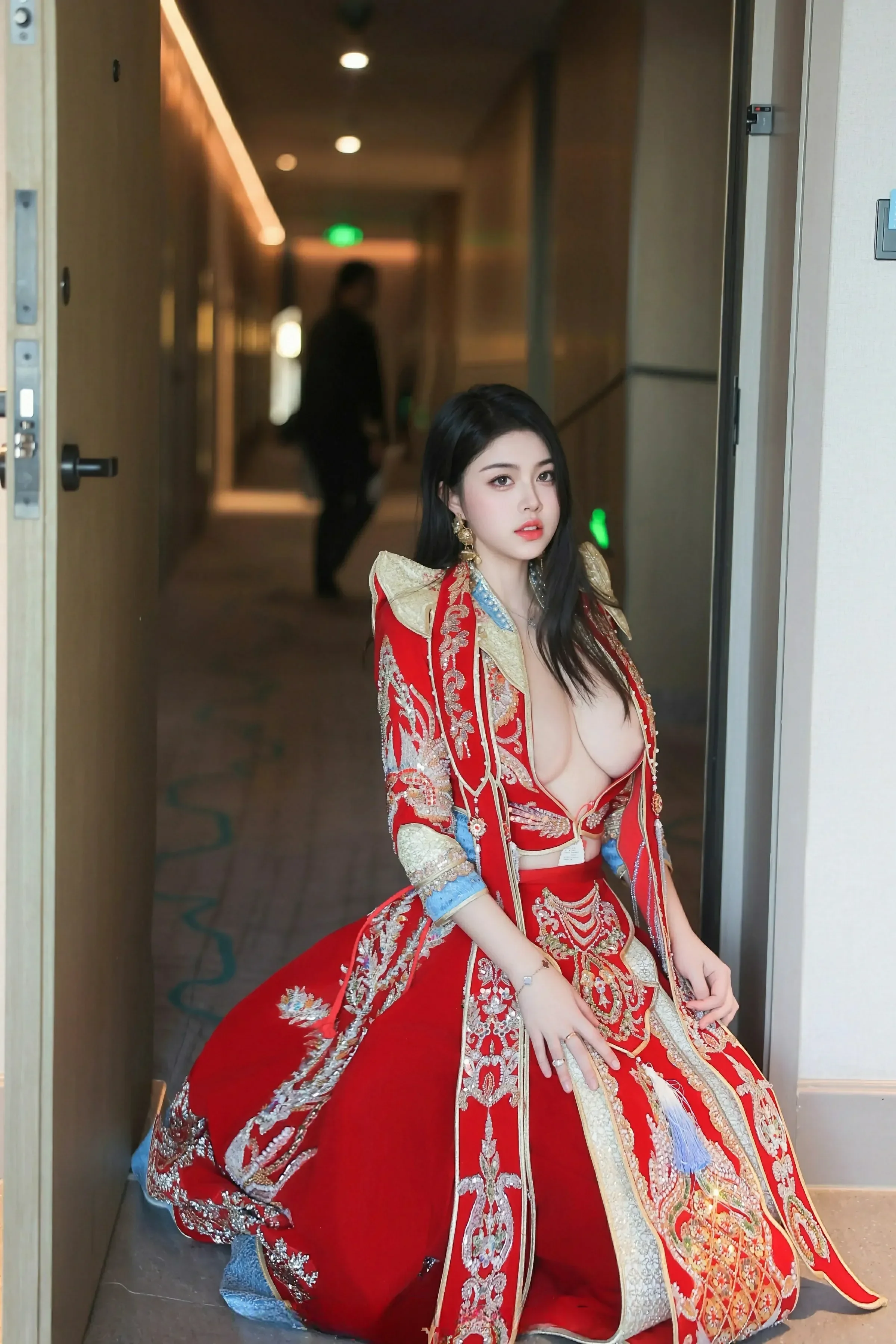 图片[3]-XiuRen 秀人 No.9869 林若凡F [76P]-COS写真在线网