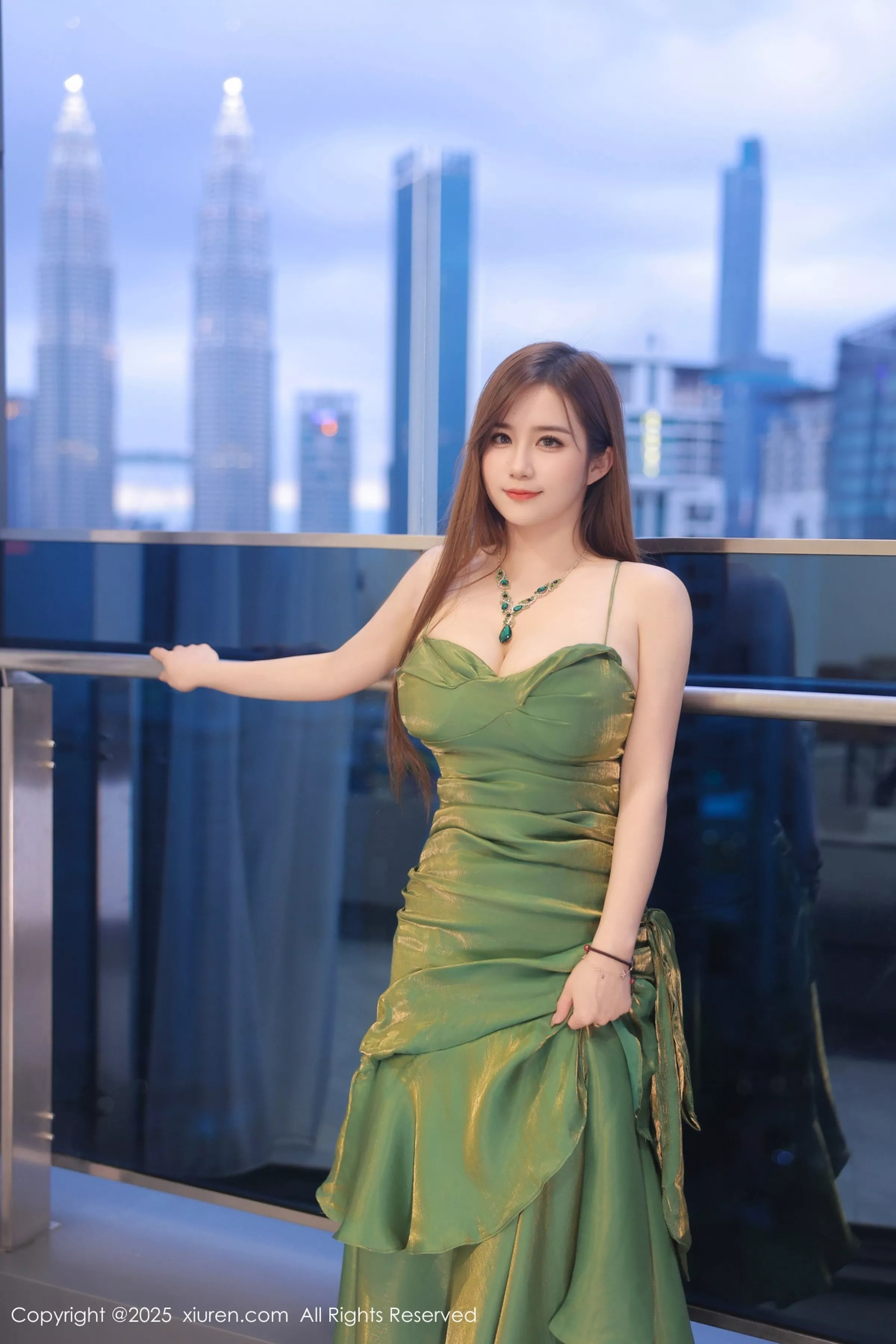 图片[2]-XiuRen 秀人 No.10169 小肉肉咪 [78P]-COS写真在线网