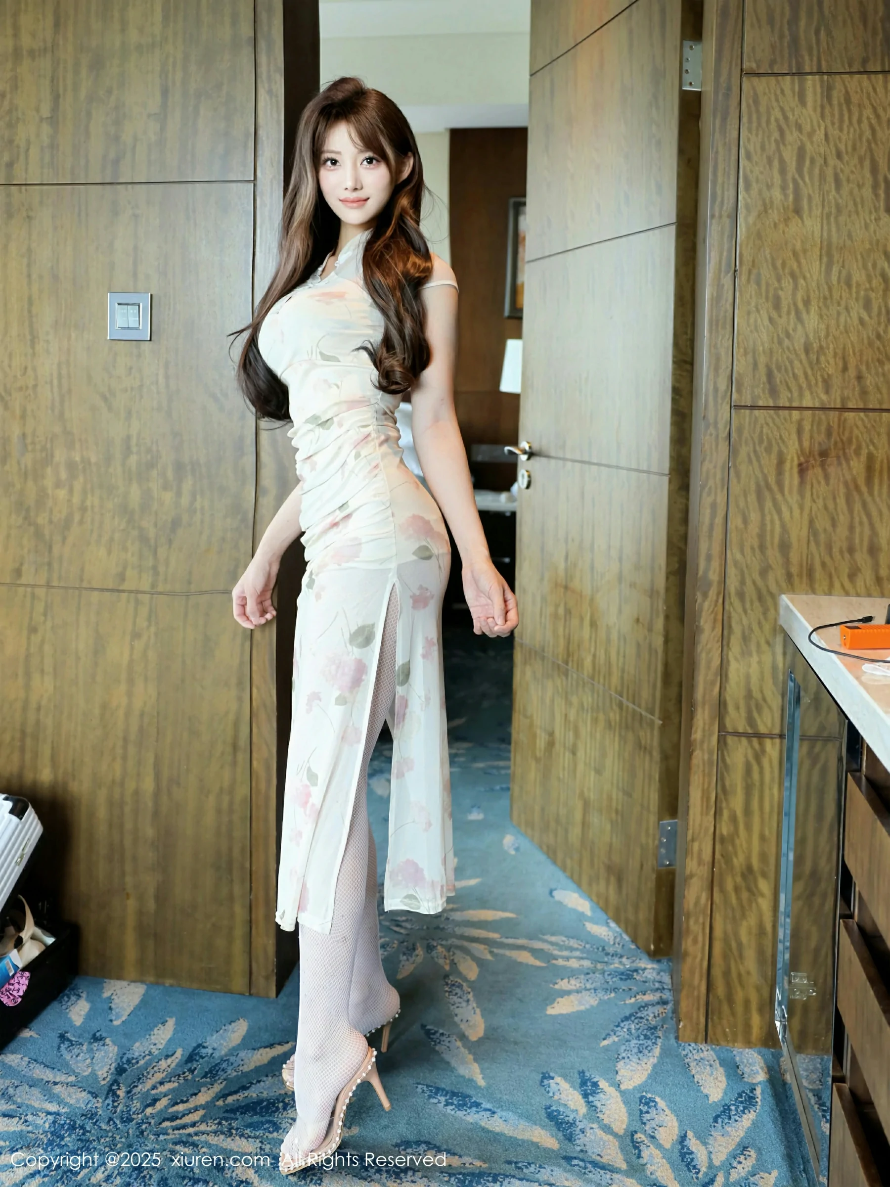 图片[4]-秀人网 No.10364 梨霜儿 [80P]-COS写真在线网