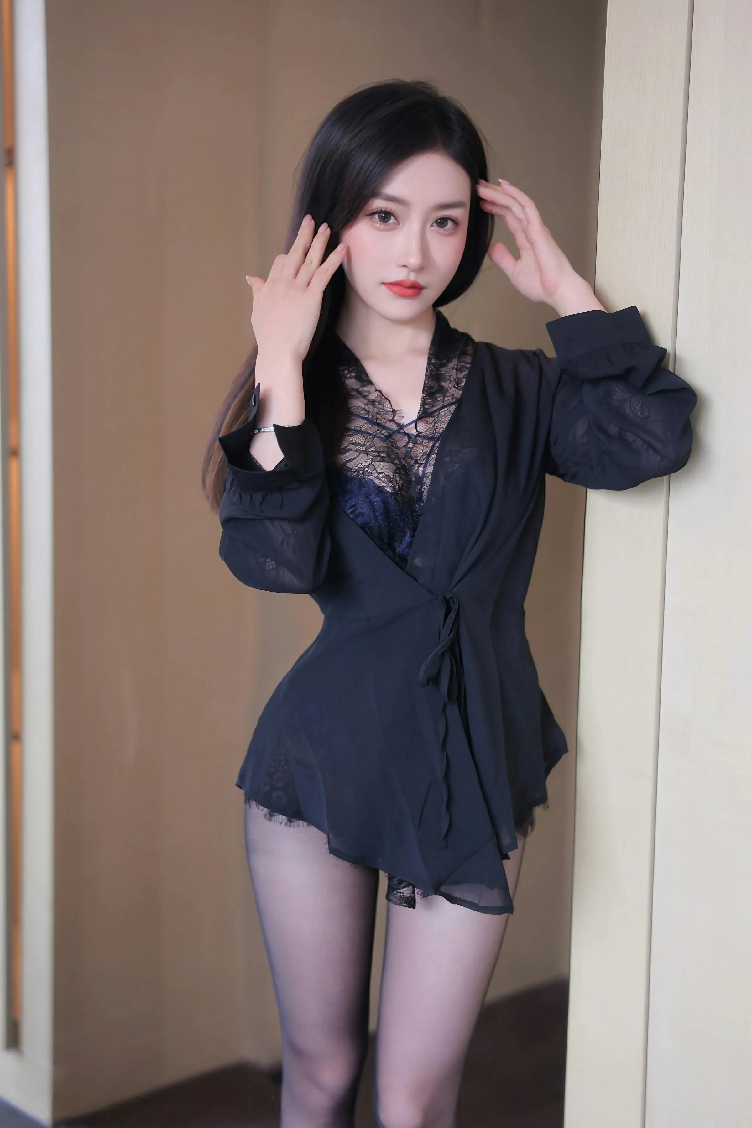 图片[2]-秀人网 No.10382 Annie_baby [72P]-COS写真在线网