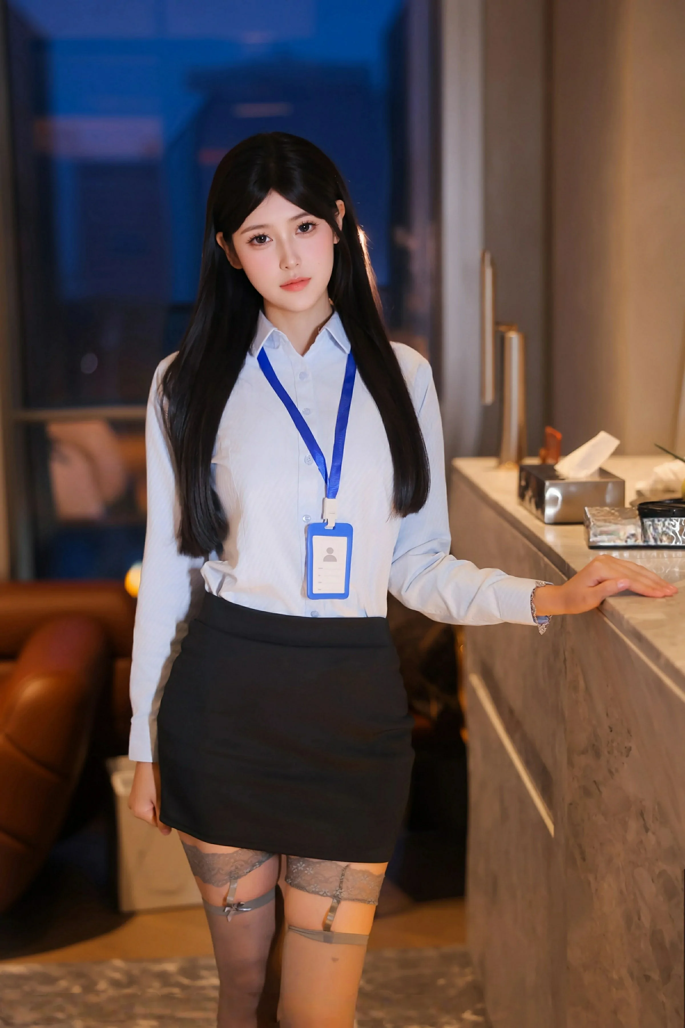 图片[2]-秀人网 No.10440 余安安 [69P]-COS写真在线网