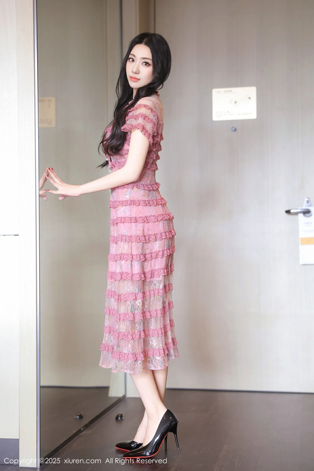 图片[3]-秀人网 No.10459 桑宁 [77P]-COS写真在线网