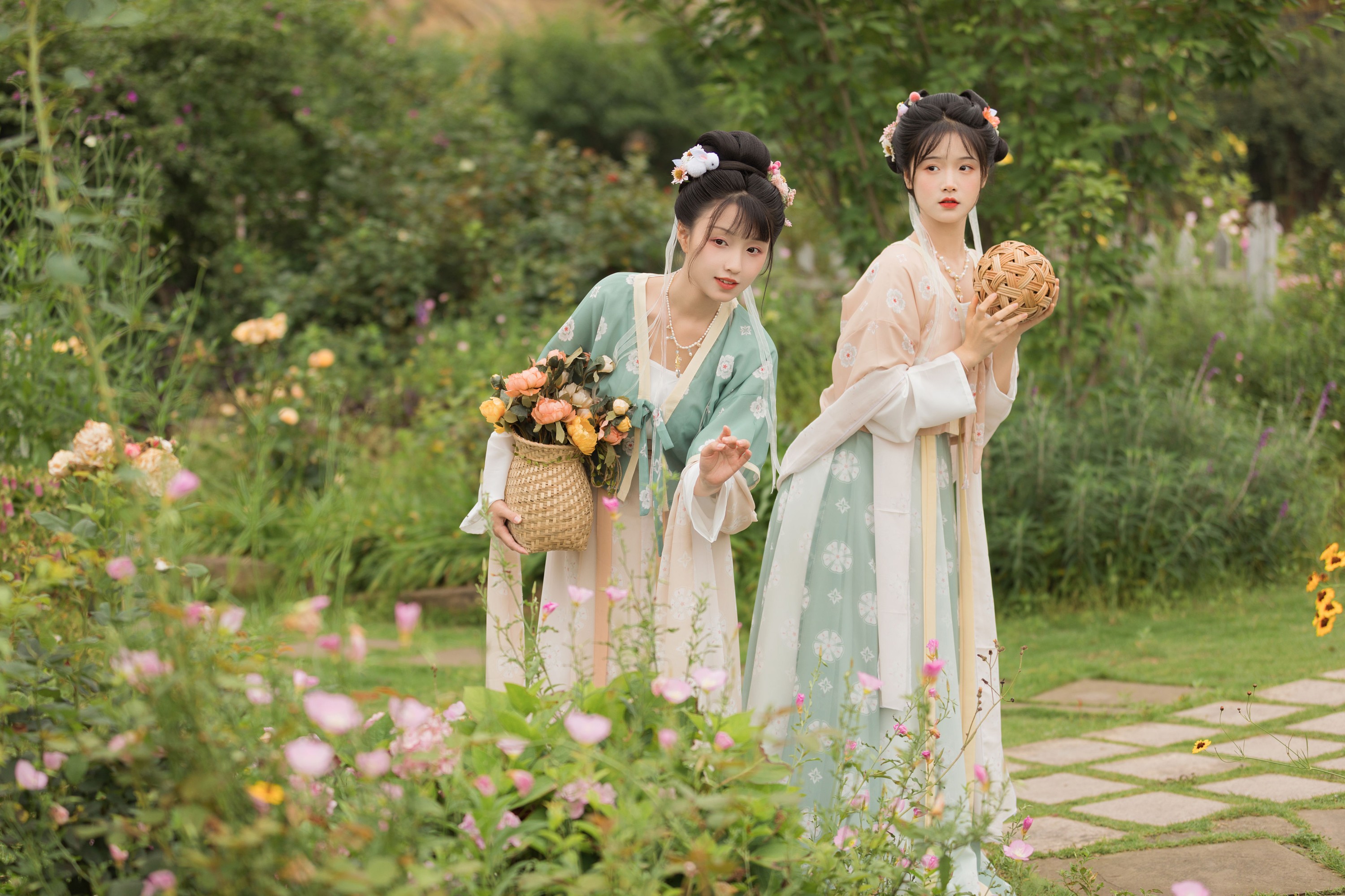 图片[3]-至春禾 幼稚园里的浅夏 – 《春日宴》[23P]-COS写真在线网