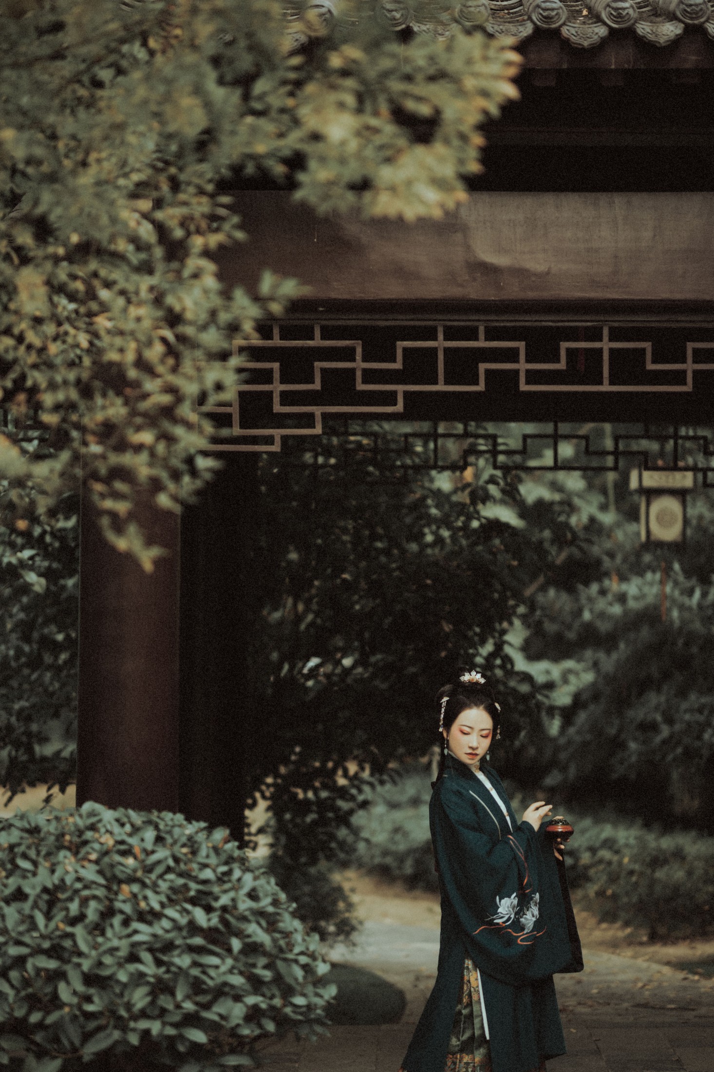 图片[5]-是耳朵阿 – 《秋枫正浓》[37P]-COS写真在线网