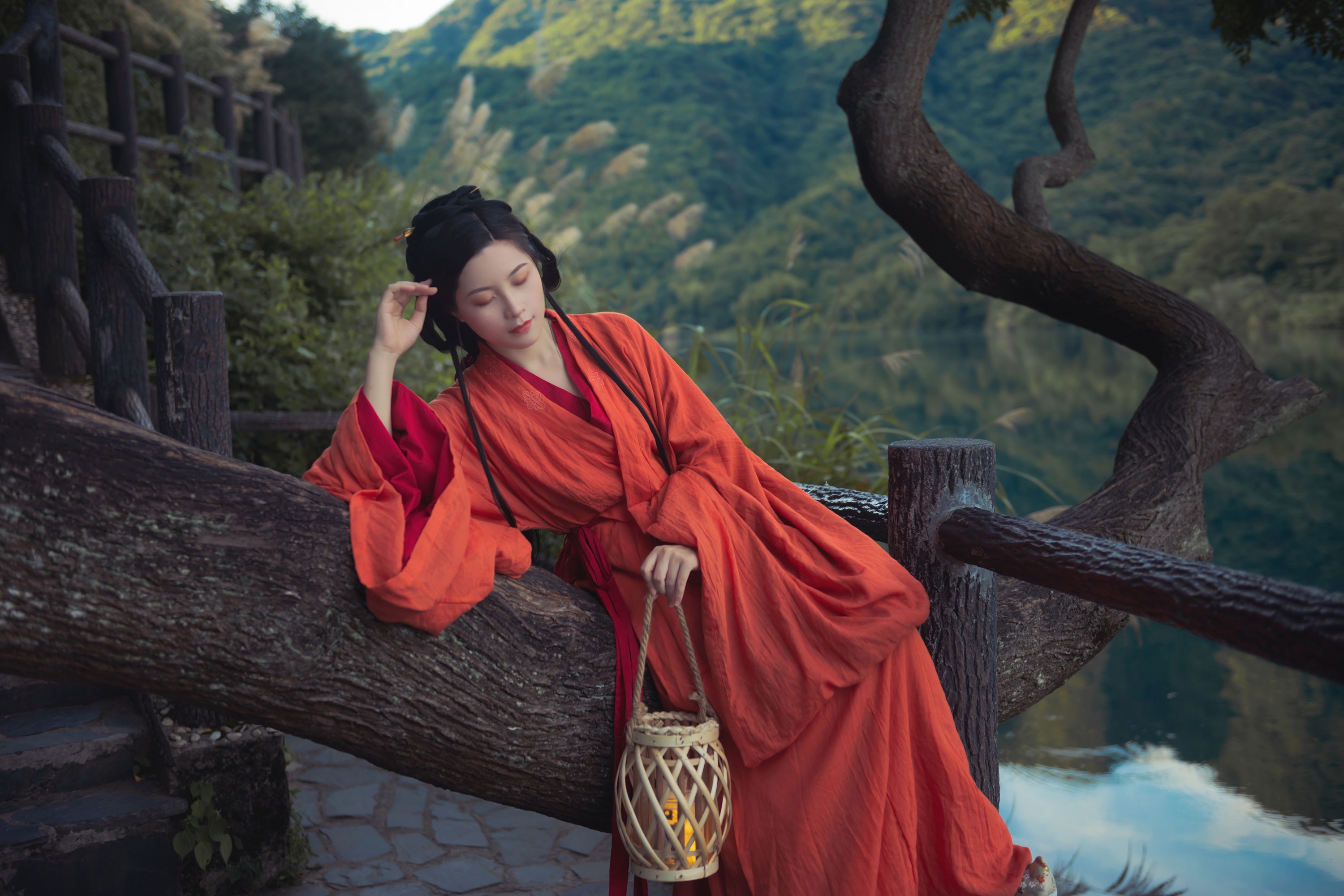 图片[4]-秦笙 – 《人间忽晚山河已秋》[29P]-COS写真在线网