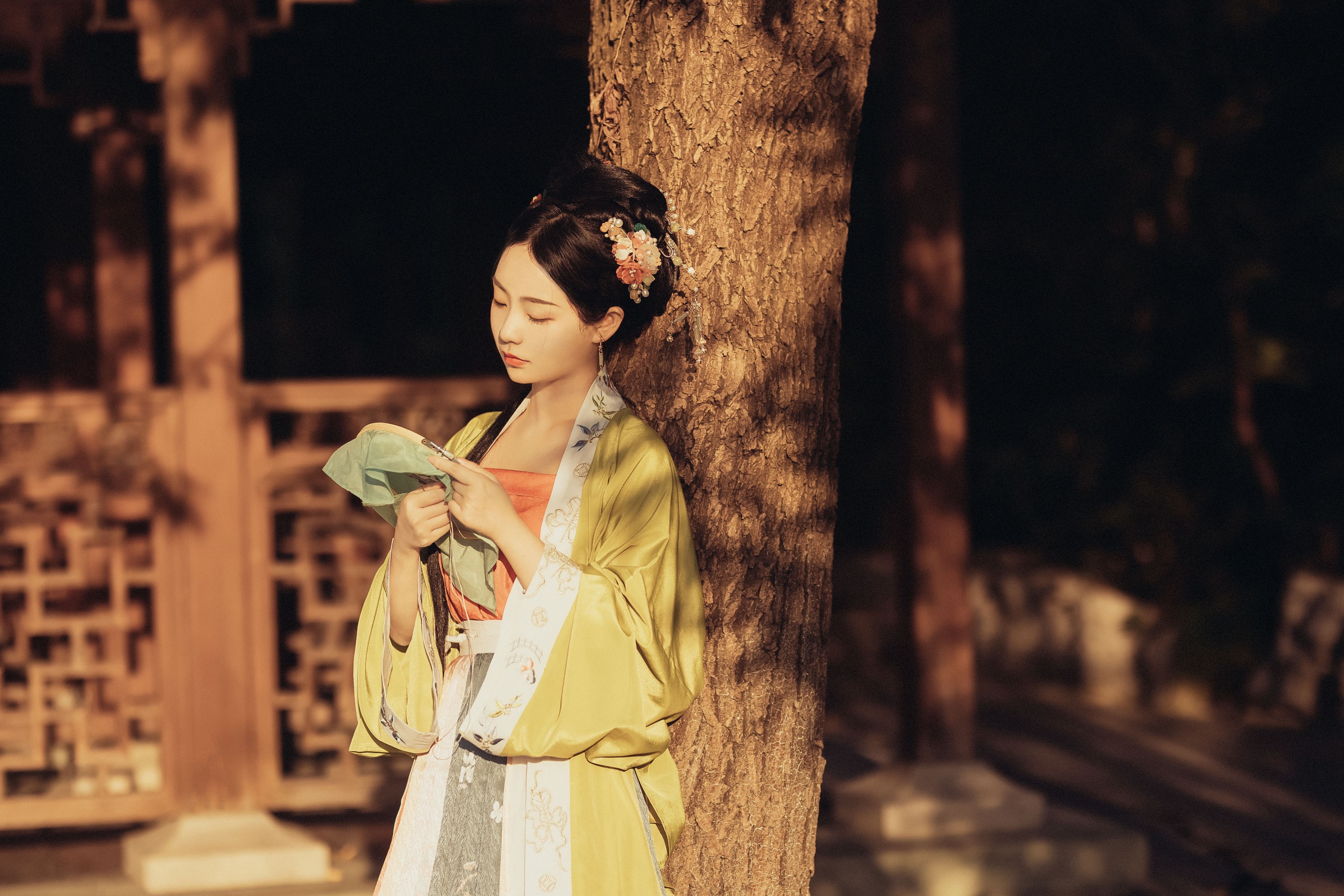 图片[4]-xxSilver – 《临江秋枫》[37P]-COS写真在线网