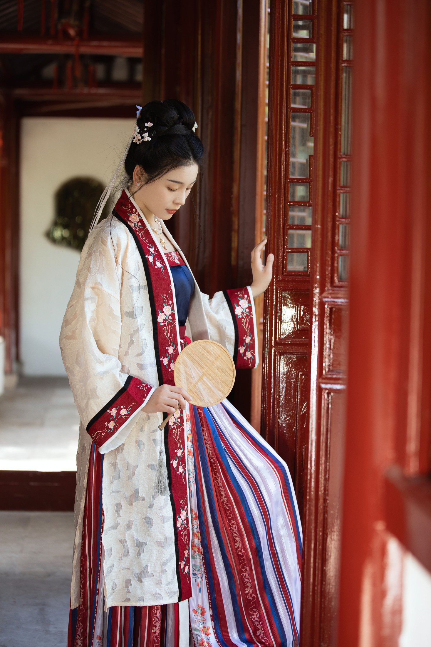 图片[4]-肖肖 – 《小园游记》[25P]-COS写真在线网