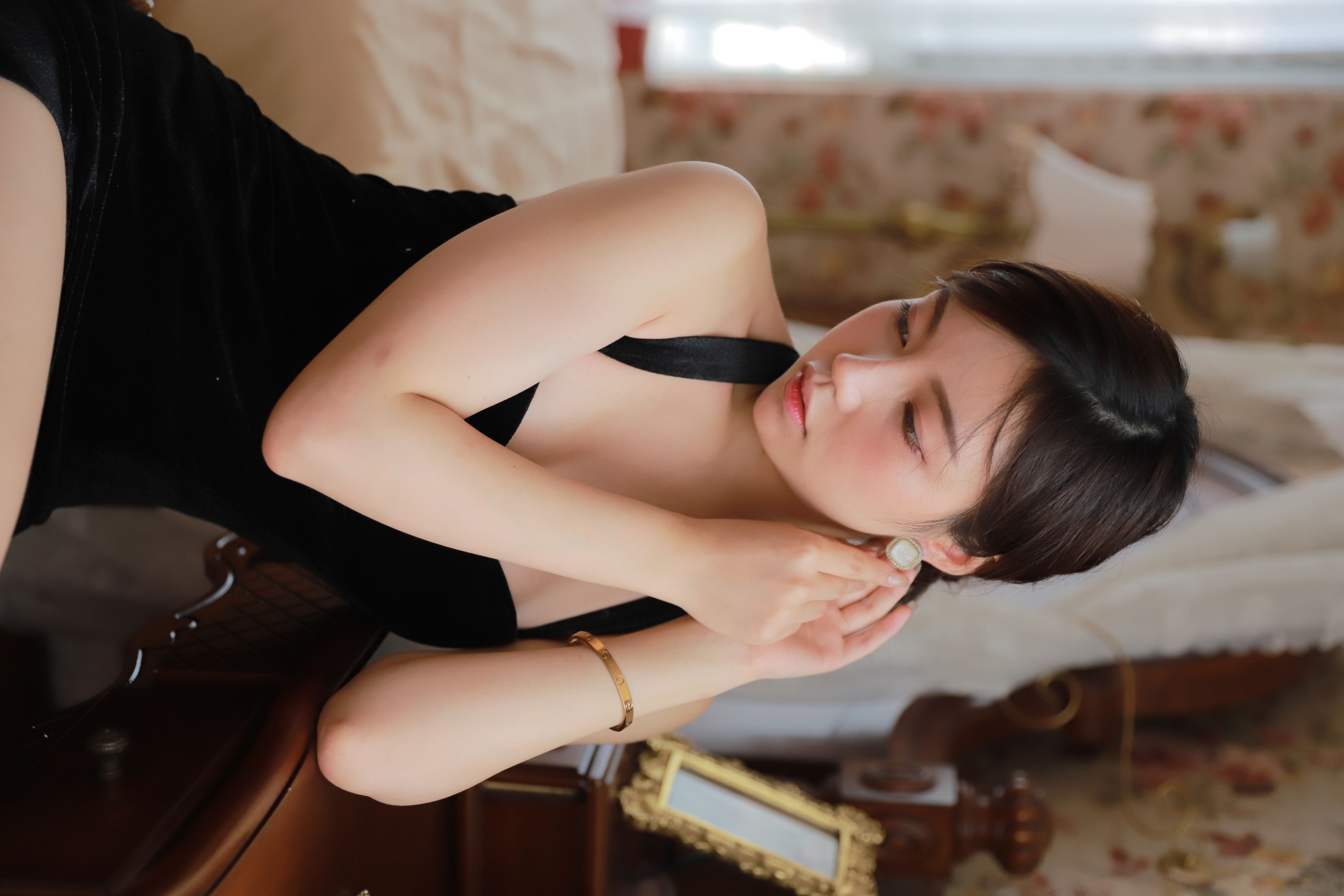 图片[5]-欣艾 – 《黑色晚礼服》[23P]-COS写真在线网