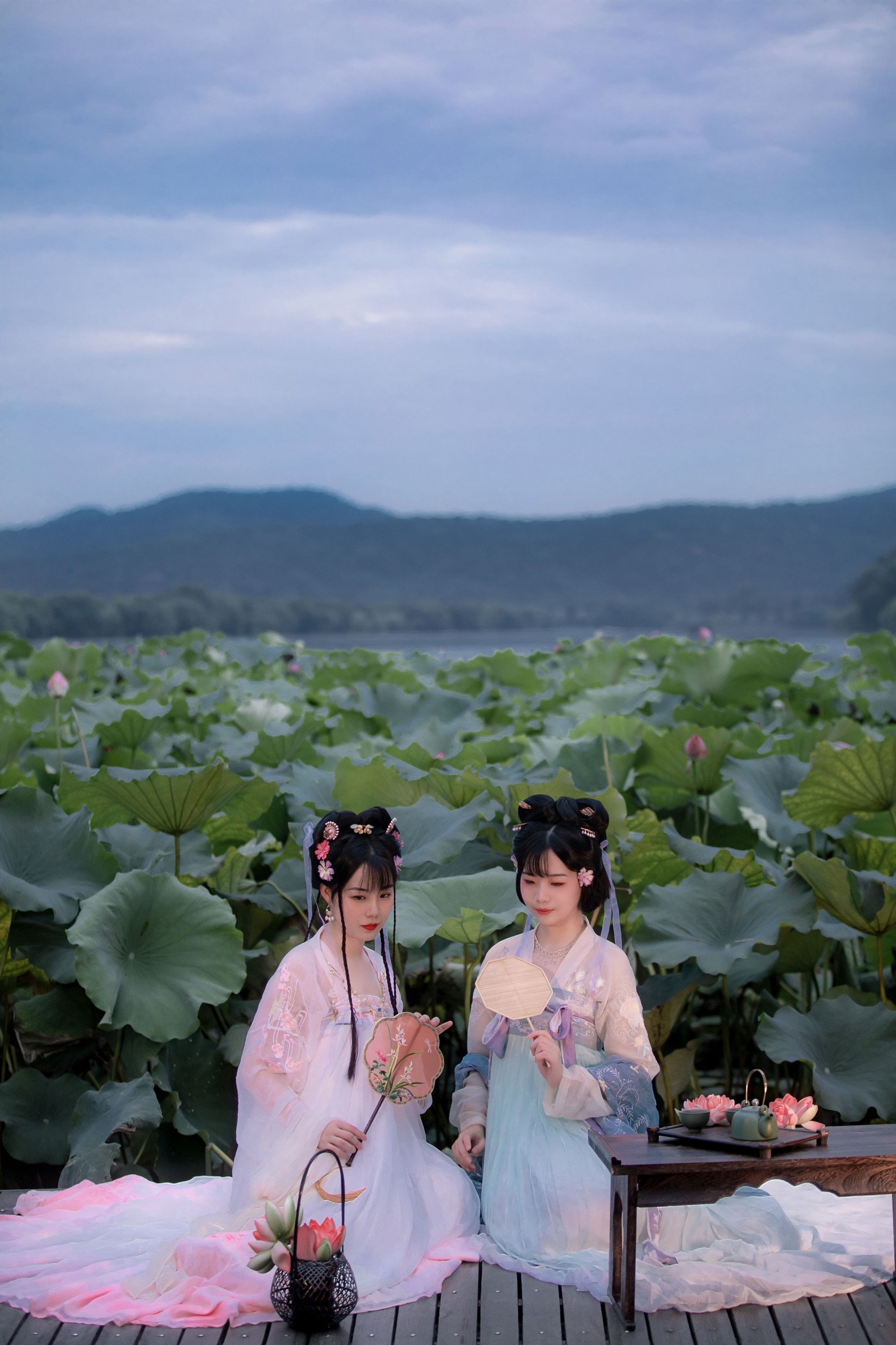 图片[4]-乌啾啾 僵僵 – 《赏荷》[24P]-COS写真在线网