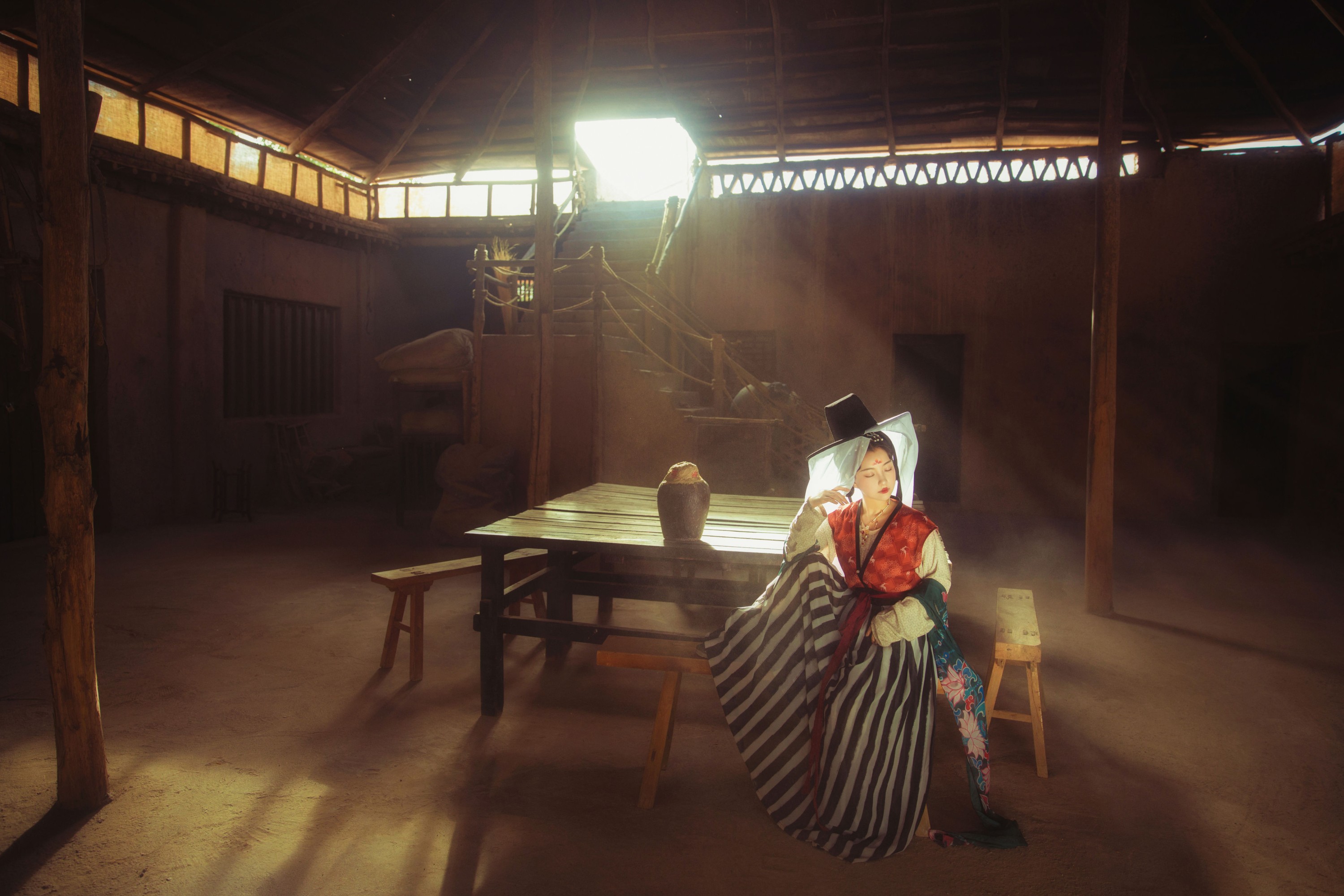 图片[5]-猪系少女日 – 《酒窖》[18P]-COS写真在线网