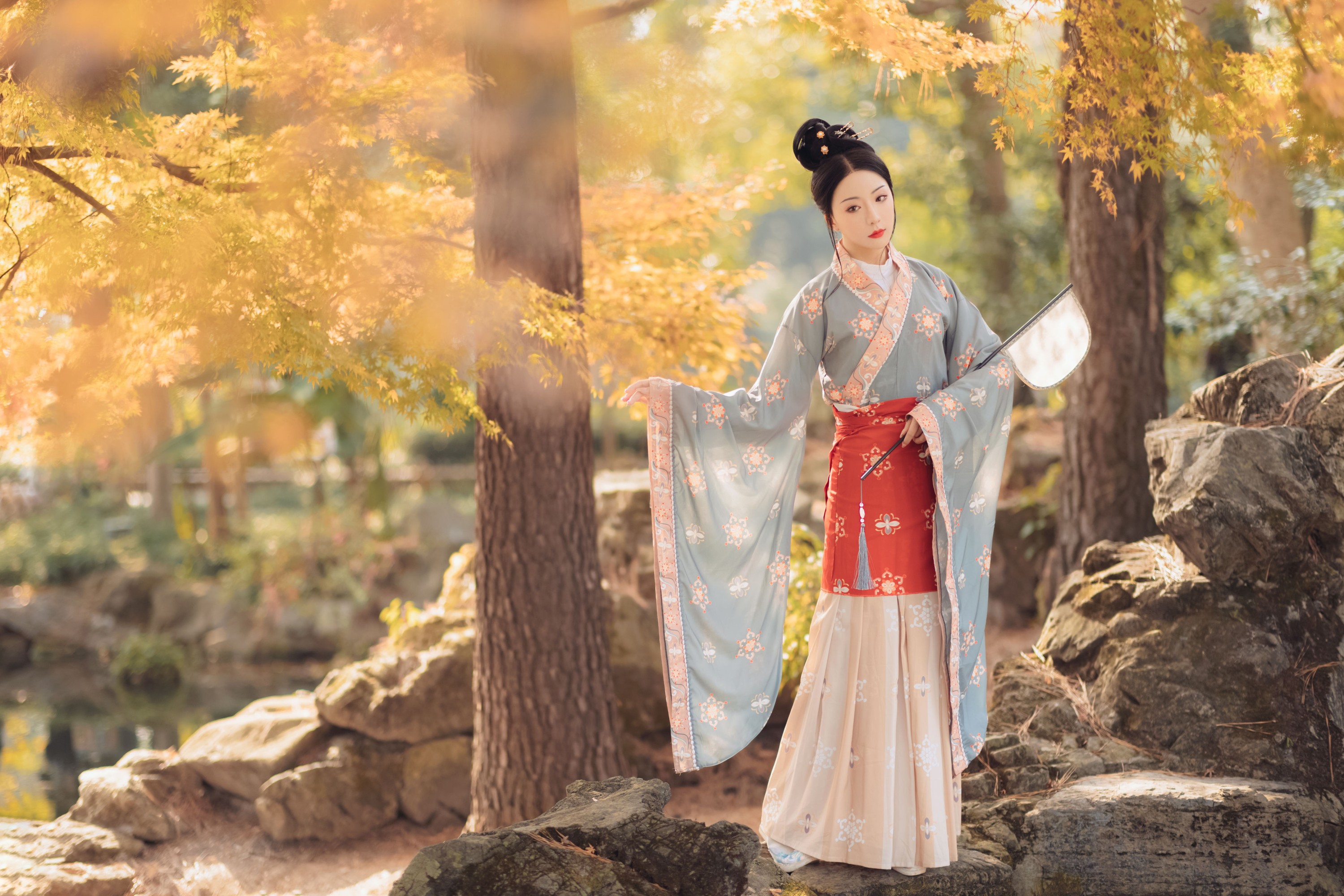 是真的南渊 – 《踏枫行》[30P] - 秀人网免费无水印在线套图写真