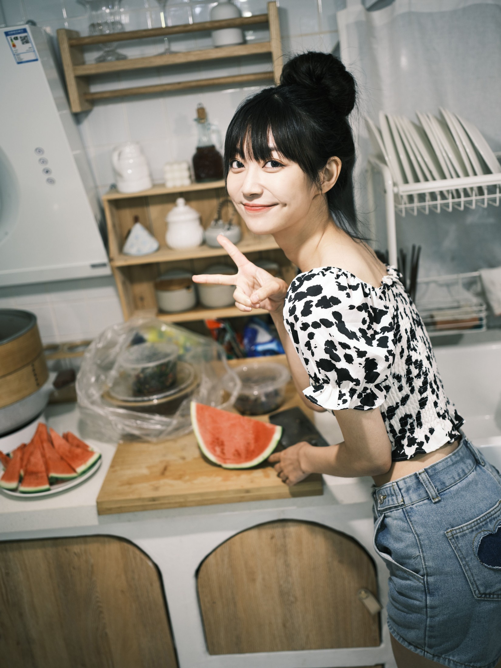图片[5]-飞鸟咕咕- – 《厨房吃瓜》[31P]-COS写真在线网
