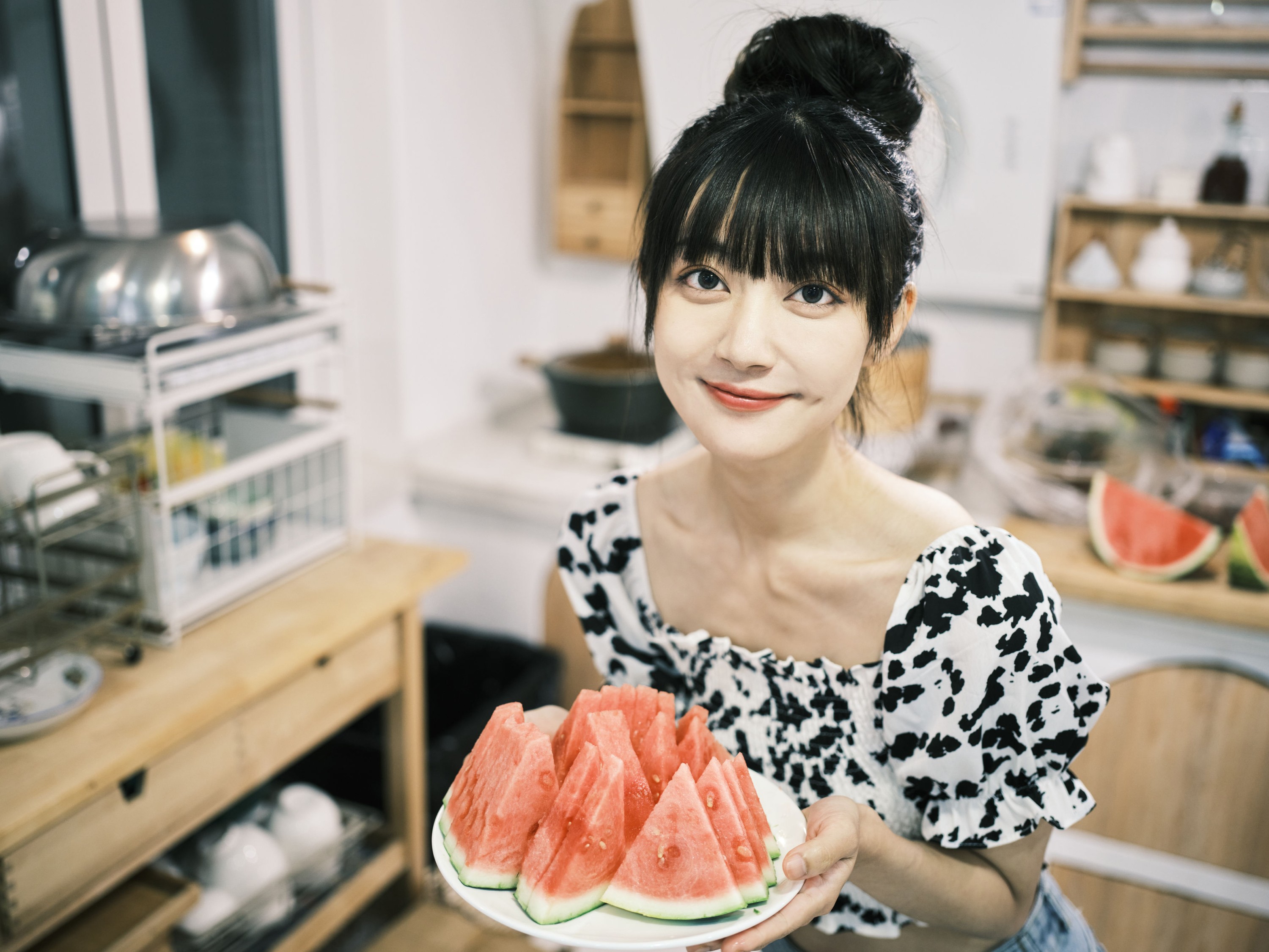 图片[3]-飞鸟咕咕- – 《厨房吃瓜》[31P]-COS写真在线网