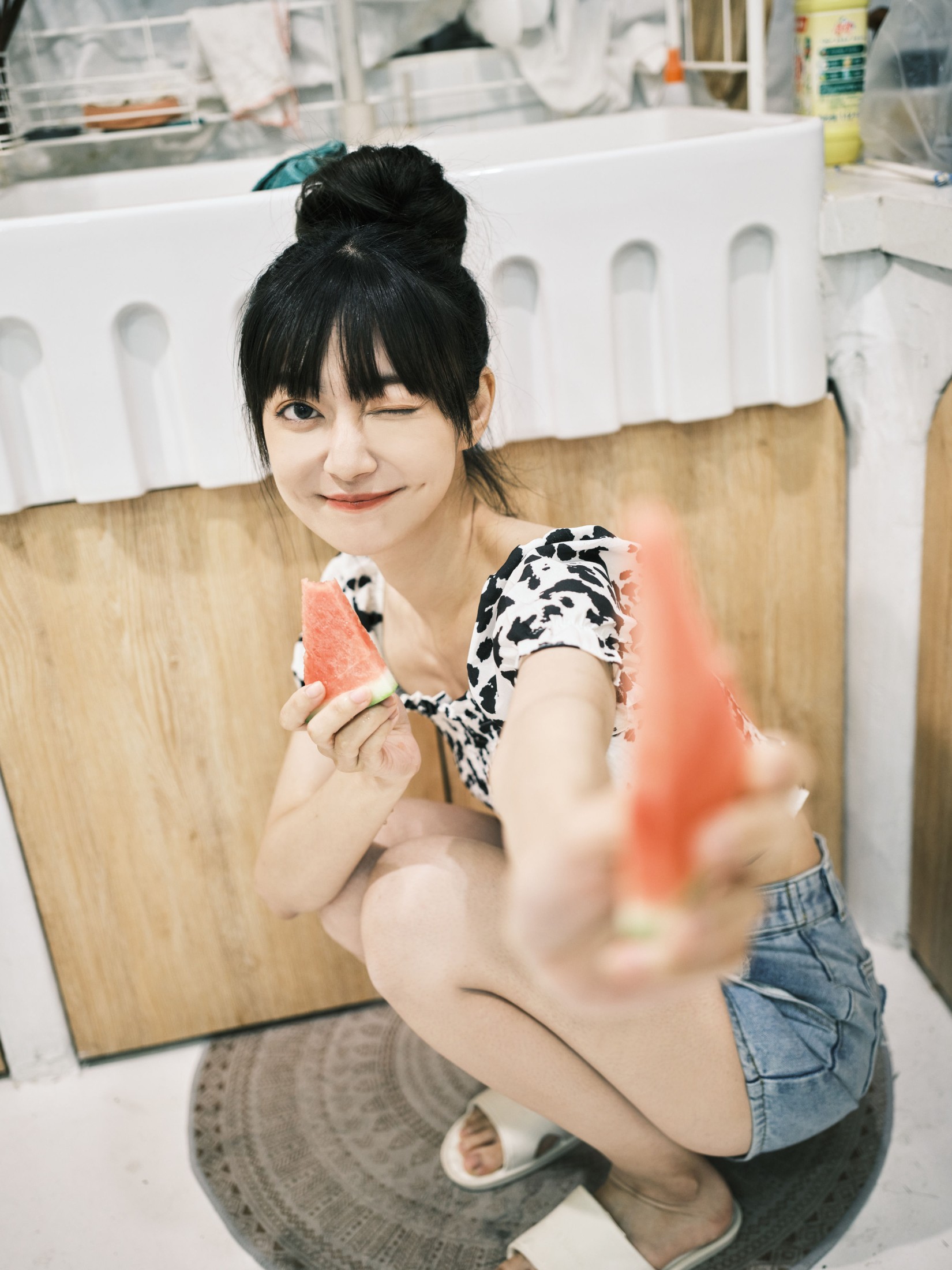 图片[4]-飞鸟咕咕- – 《厨房吃瓜》[31P]-COS写真在线网