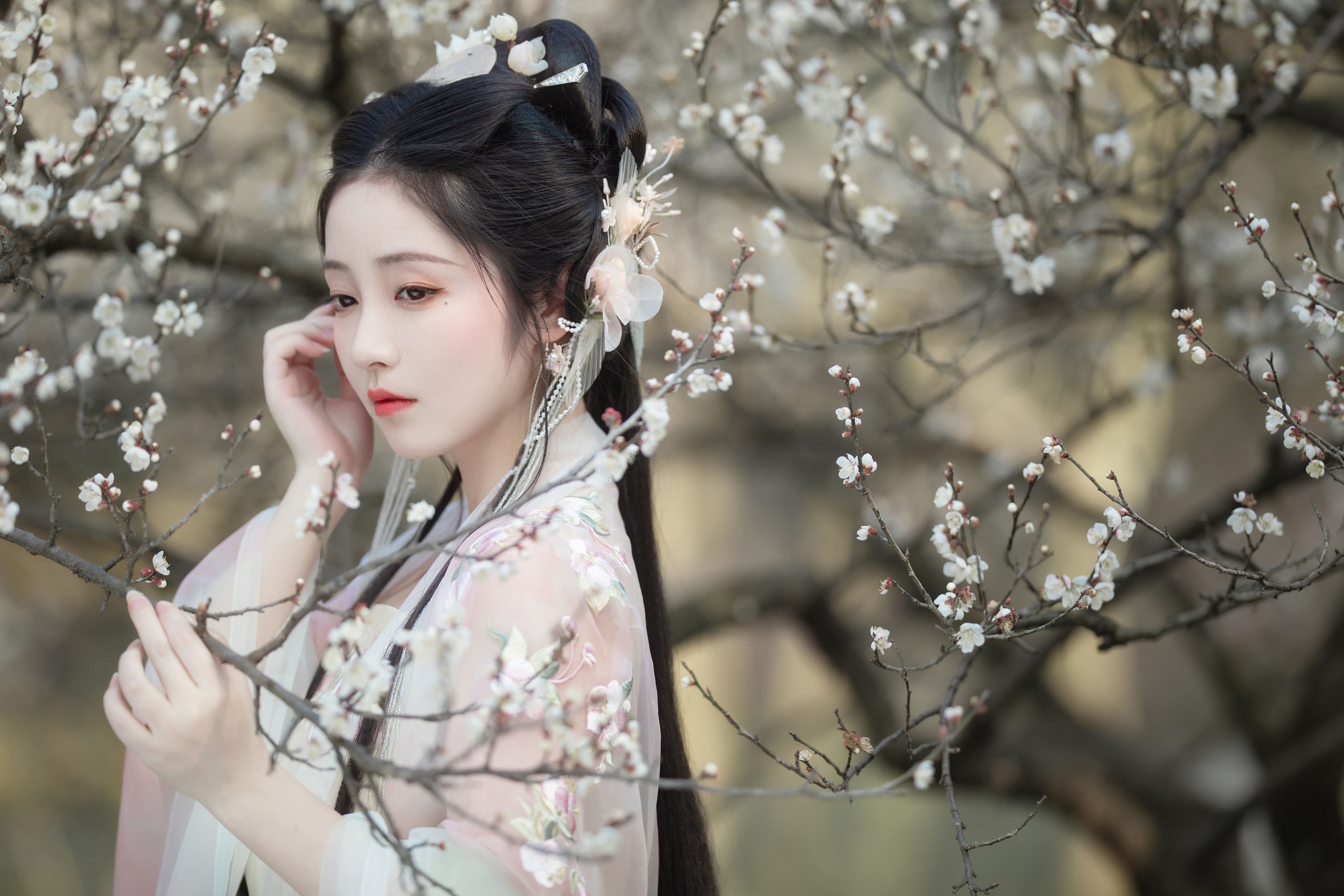 图片[5]-小温暖想要个大太阳  – 《暗香》[22P]-COS写真在线网