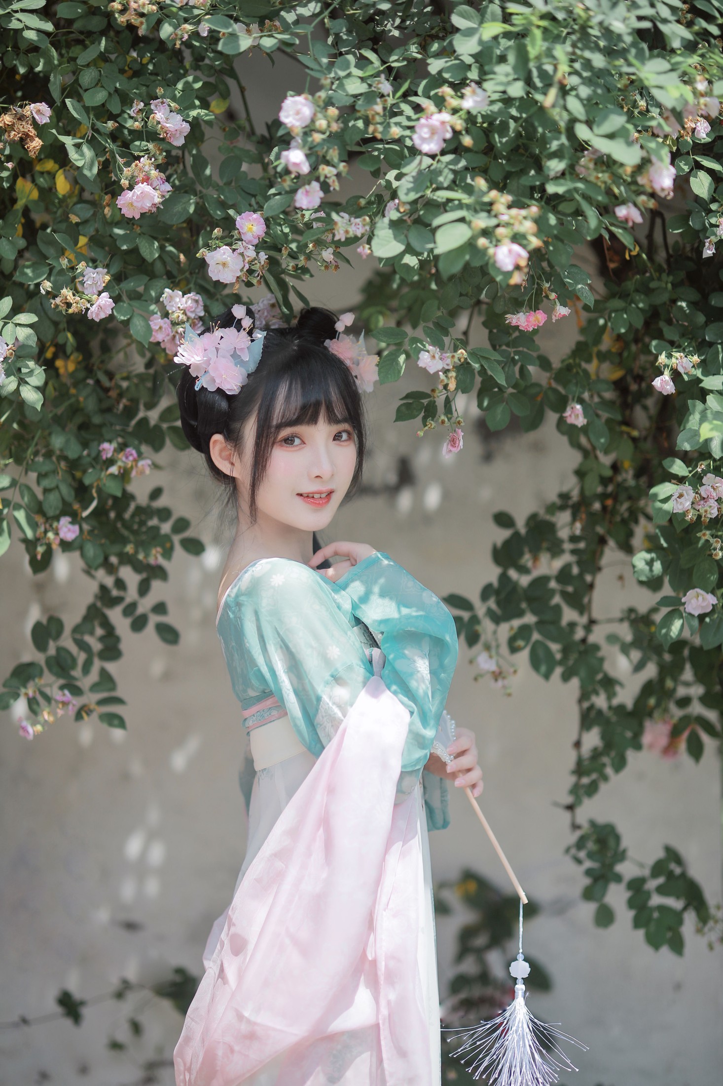 图片[4]-莉莉崽w – 《渐开荷芰落蔷薇》[20P]-COS写真在线网