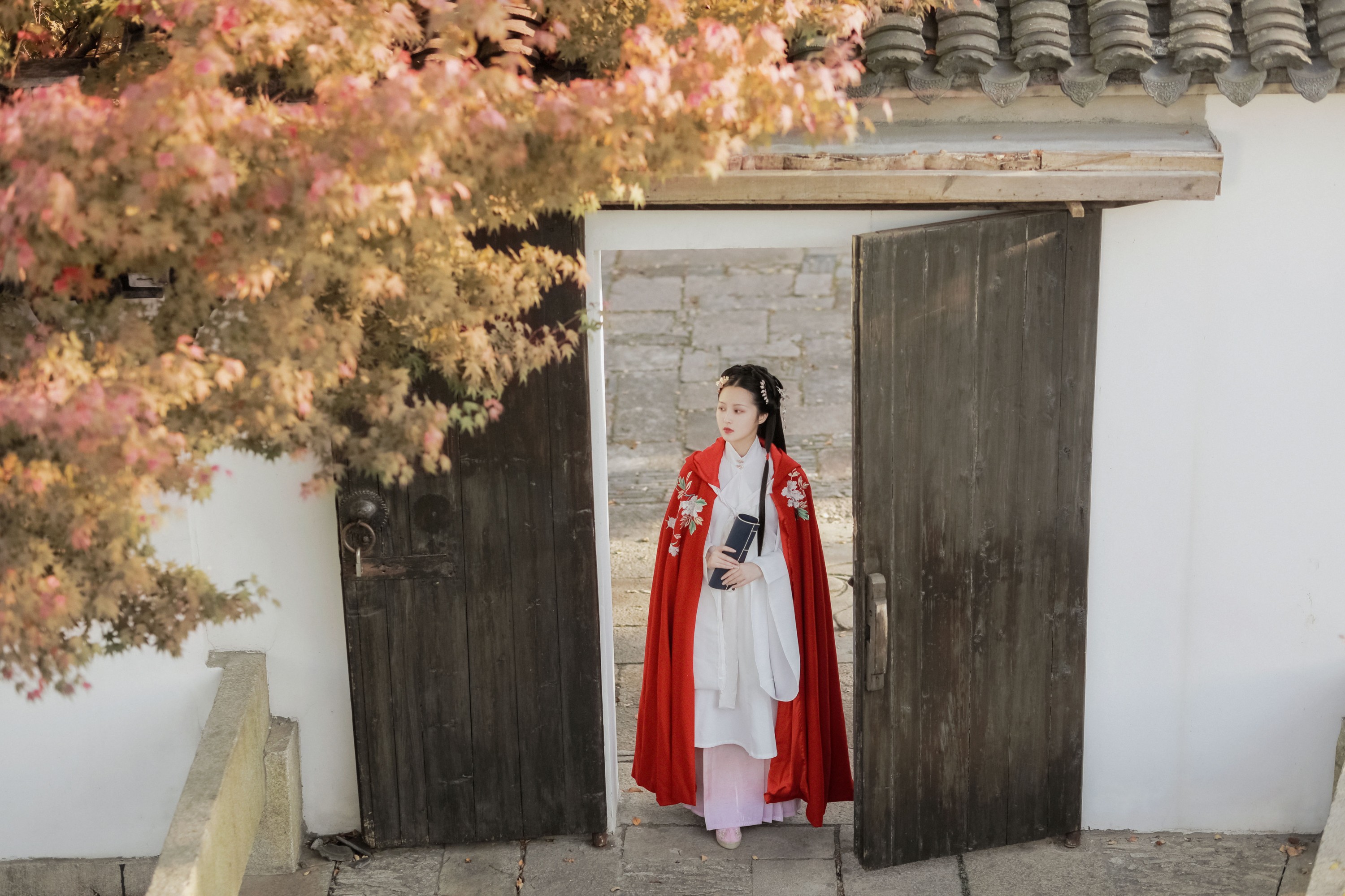 图片[4]-鱿鱼阿姨 – 《秋意生何许》[22P]-COS写真在线网