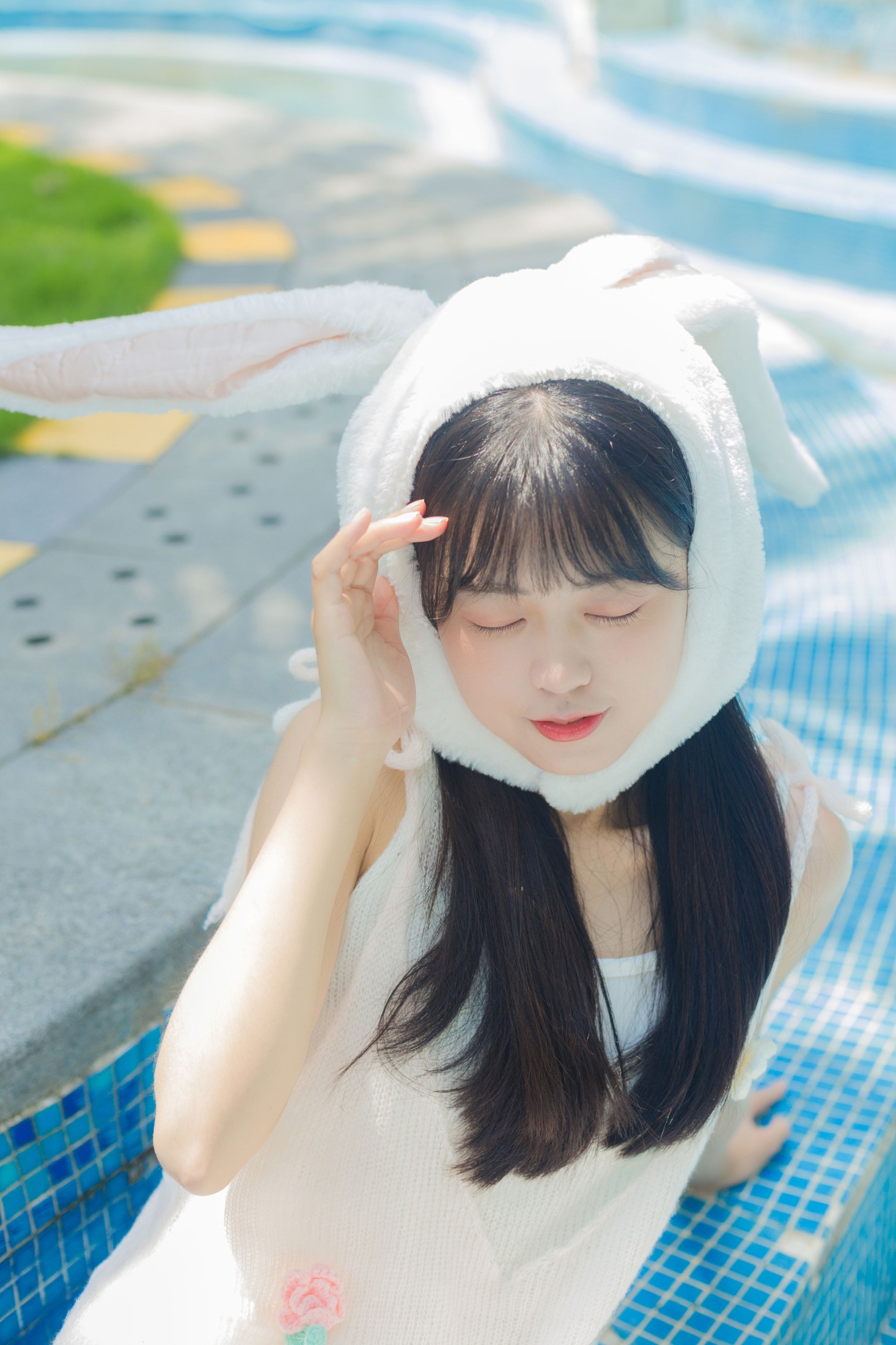 图片[3]-一只暖暖 – 《夏日泳池的兔子》[36P]-COS写真在线网