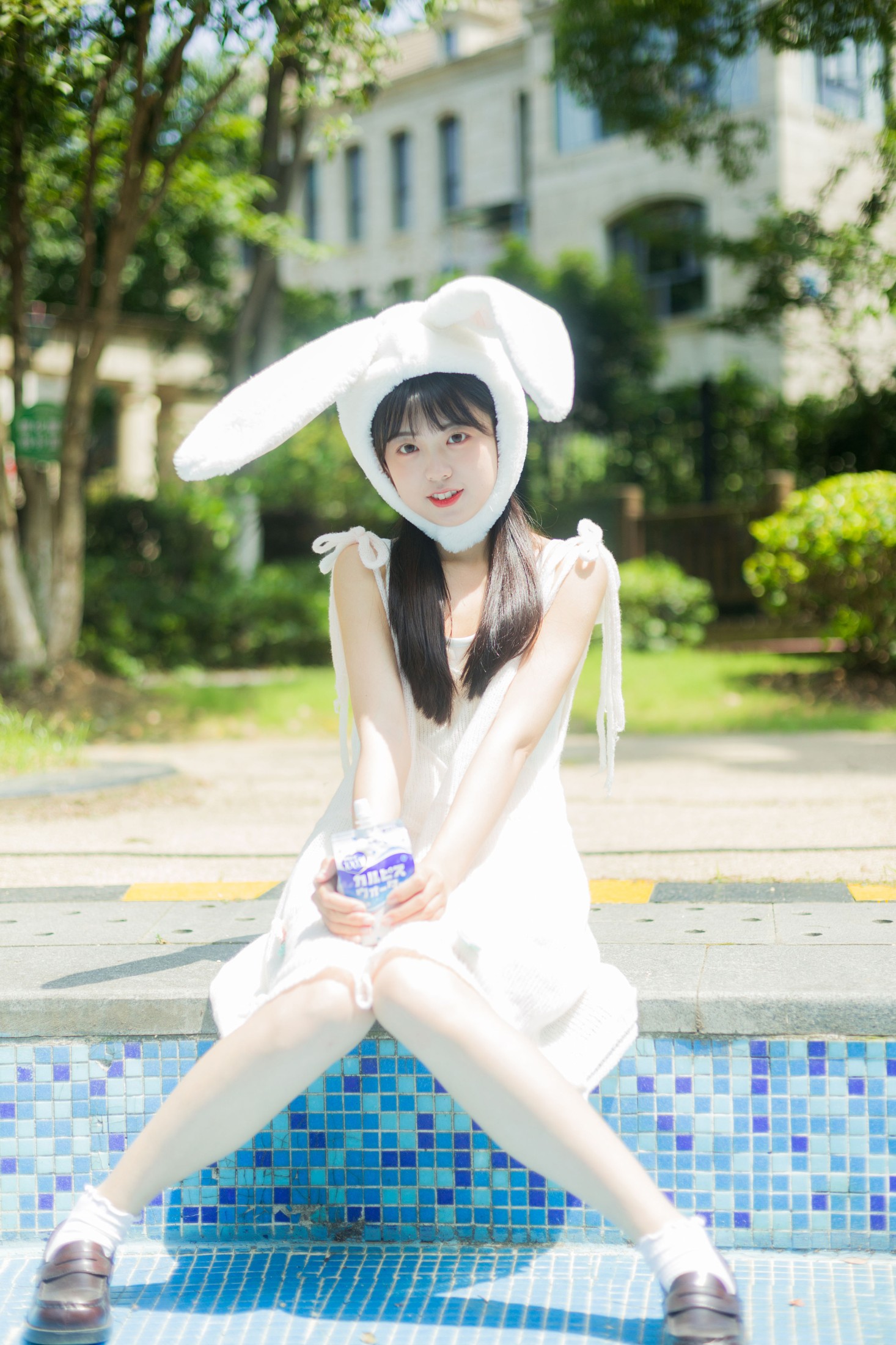 图片[4]-一只暖暖 – 《夏日泳池的兔子》[36P]-COS写真在线网