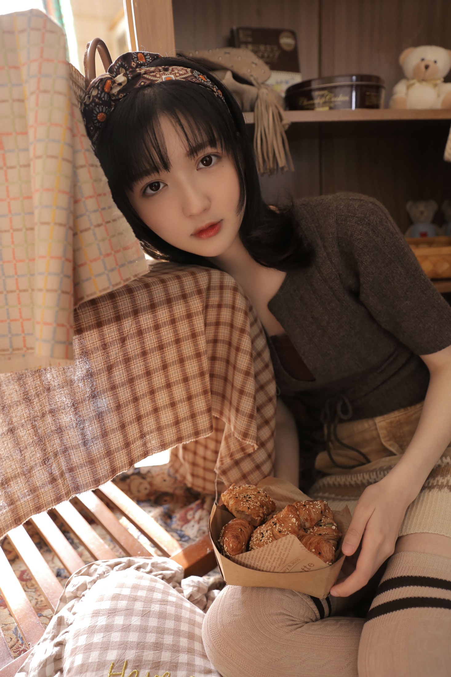 图片[3]-金迪-Vivian – 《巧克力和你都很甜》[24P]-COS写真在线网