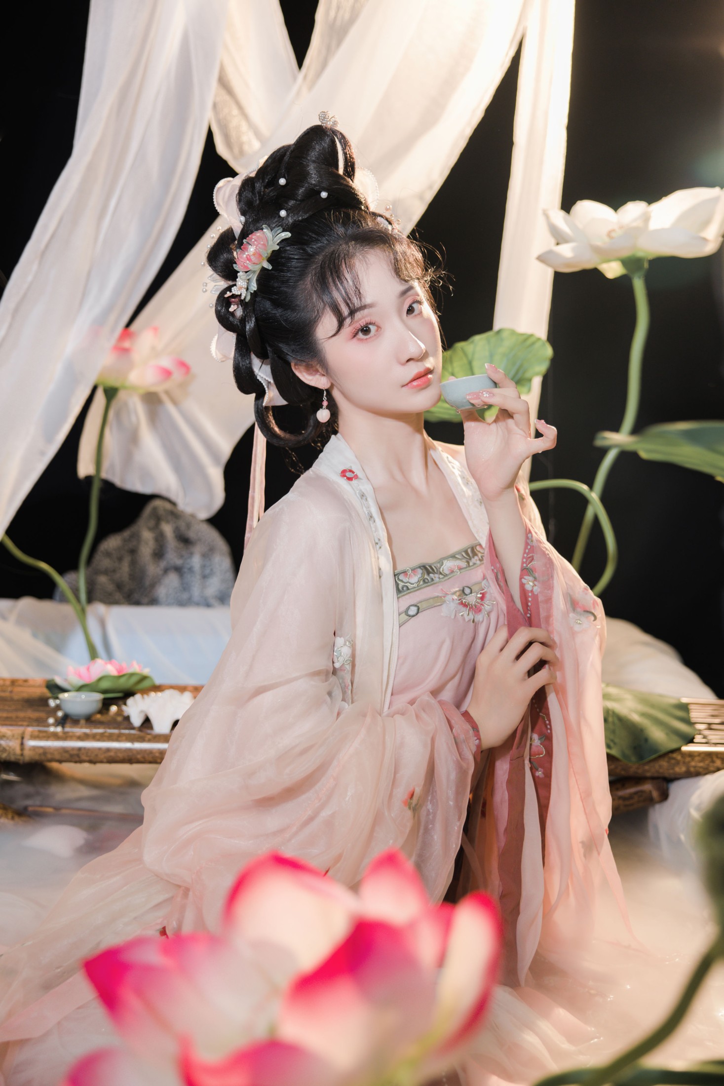 钰子-舞者王钰 – 《水芙蓉》[28P] - 秀人网免费无水印在线套图写真