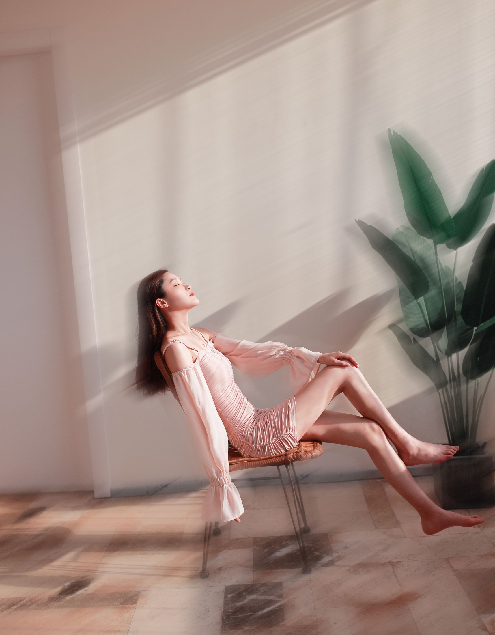 图片[4]-馨馨 – 《光照的方向》[22P]-COS写真在线网