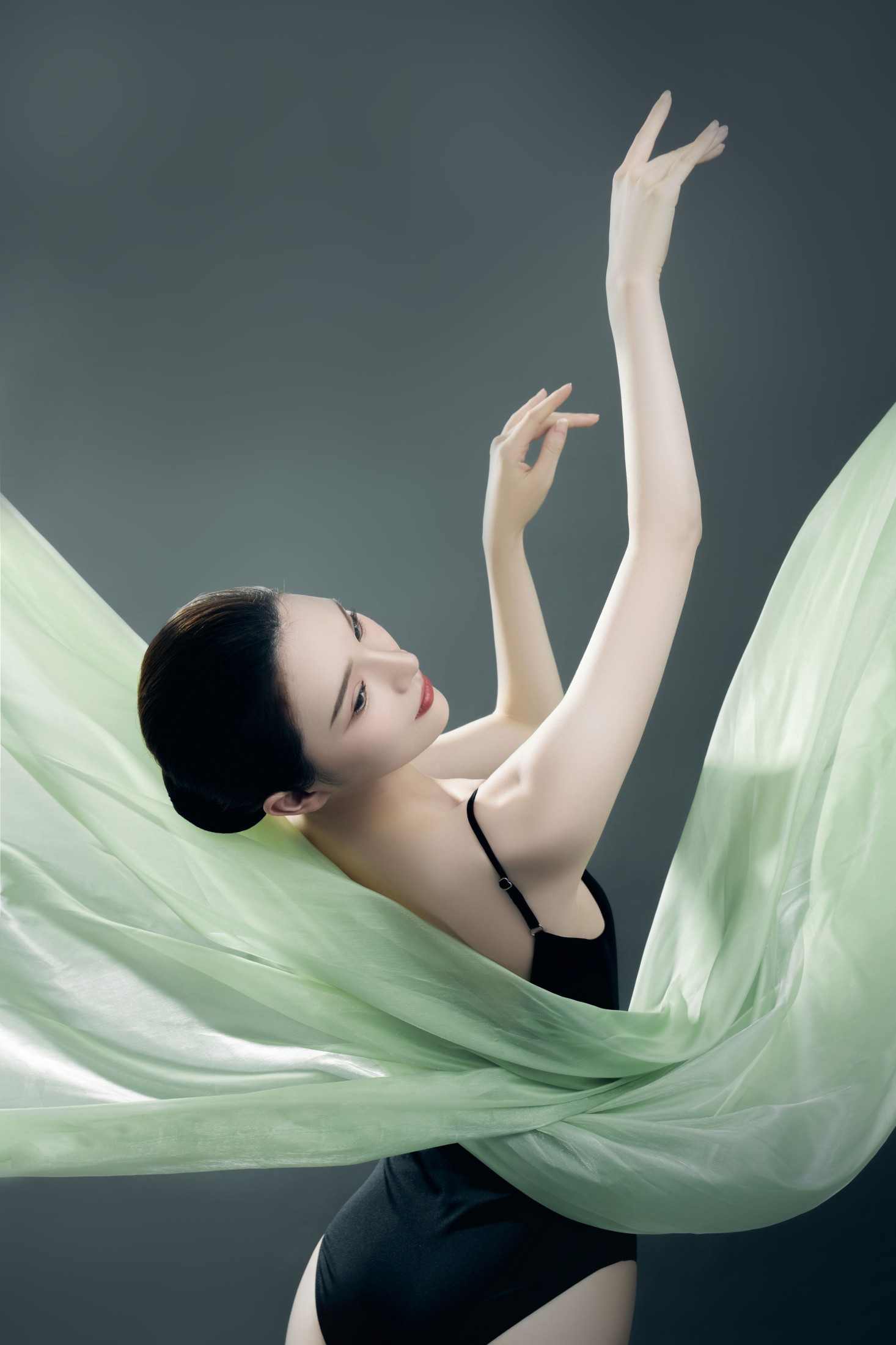 图片[3]-傲娇君 – 《水墨》[28P]-COS写真在线网