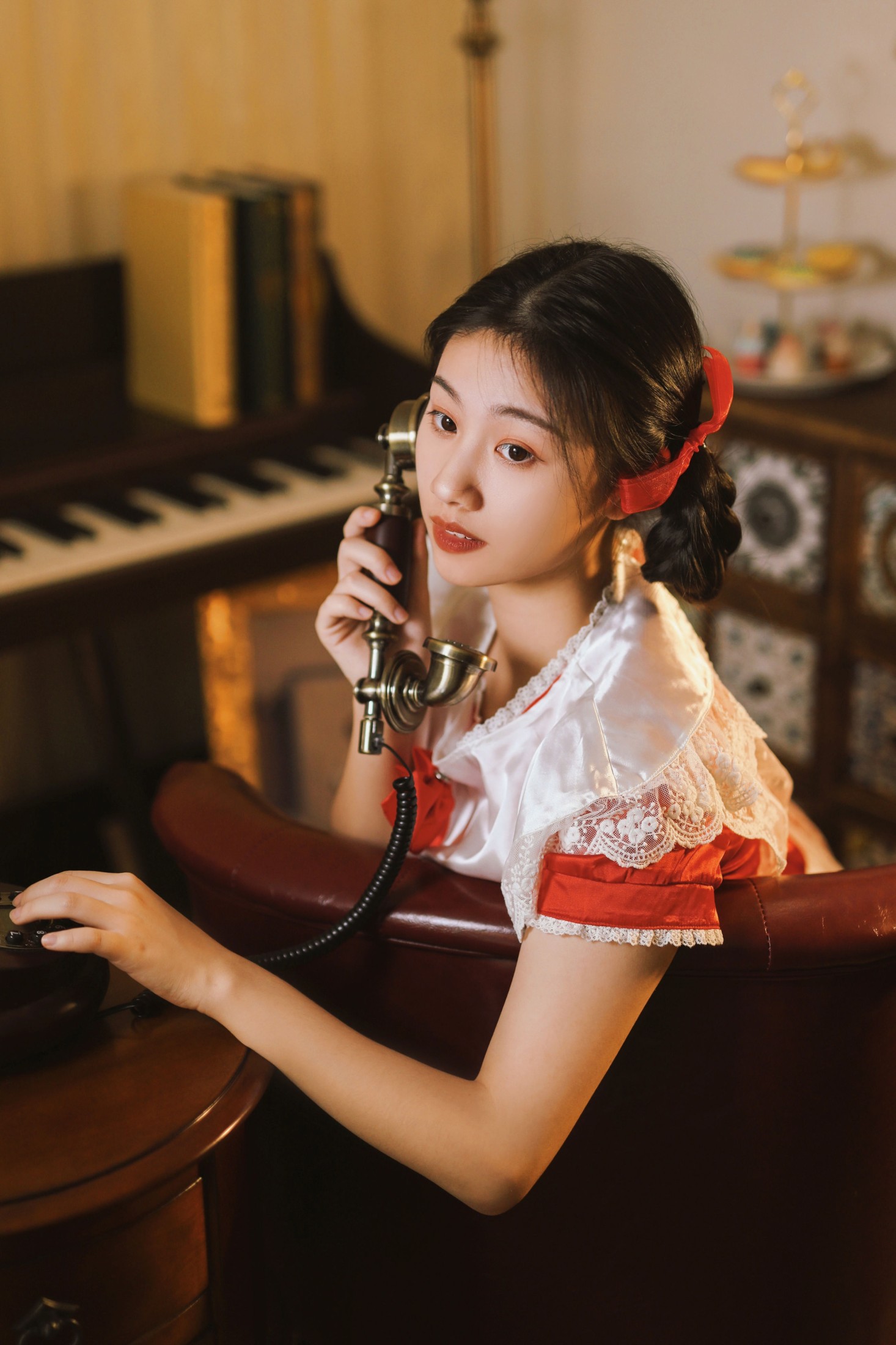 图片[3]-小怡咦x – 《如油画般的她》[38P]-COS写真在线网