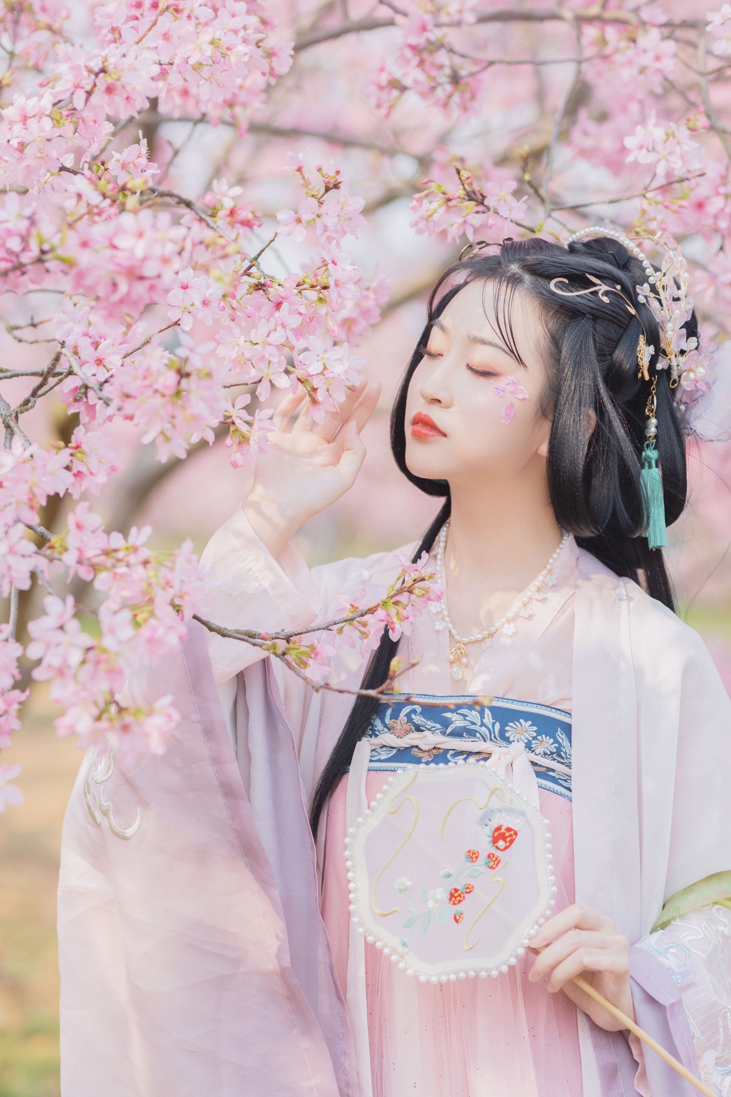 图片[3]-琼_娜 – 《樱》[47P]-COS写真在线网