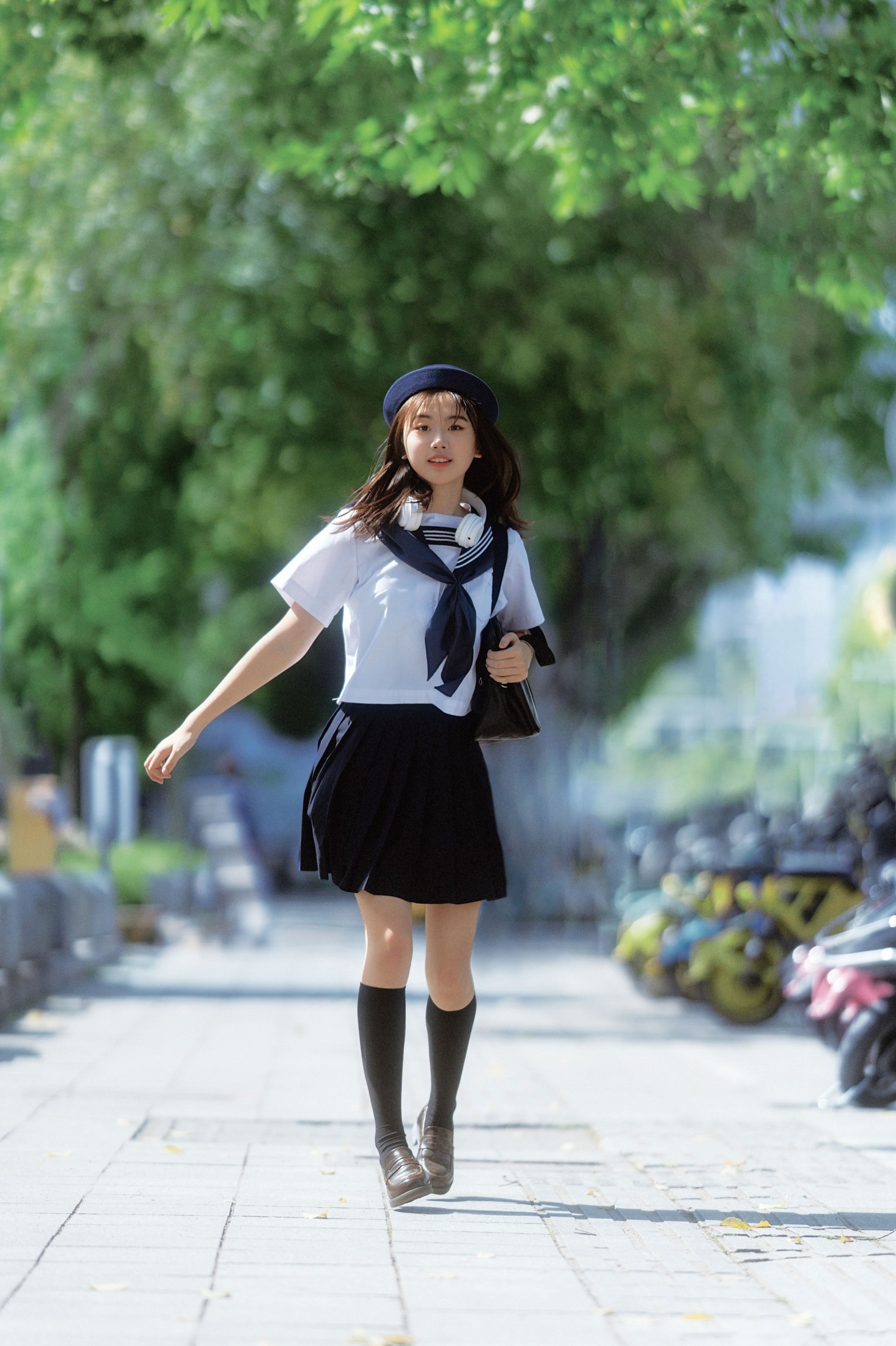 图片[5]-晗晗 – 《向阳的季节》[26P]-COS写真在线网
