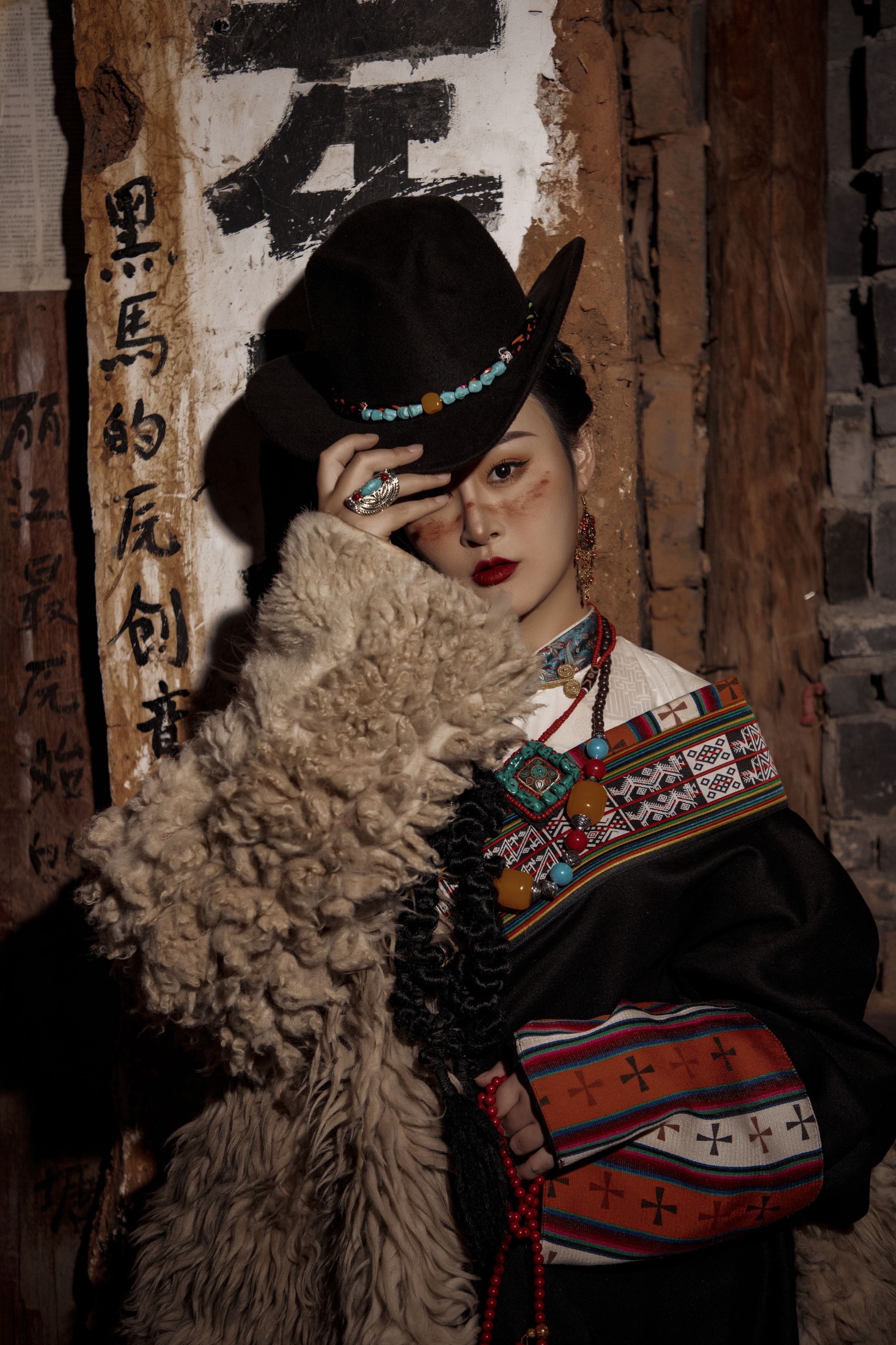 图片[3]-琳琳 – 《藏服》[26P]-COS写真在线网