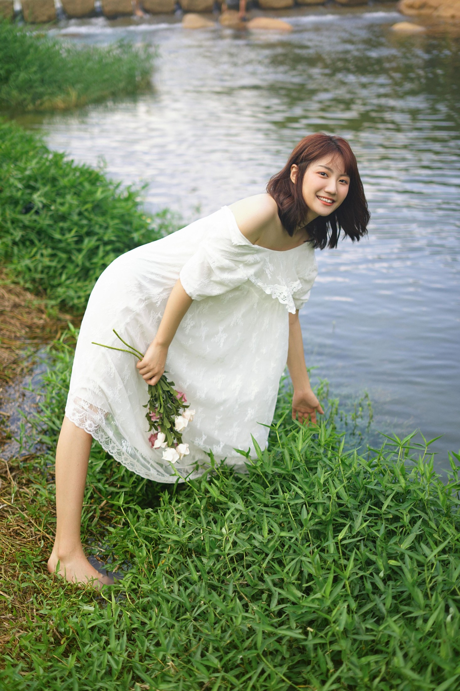 图片[5]-杨心颖 – 《河边戏水》[22P]-COS写真在线网