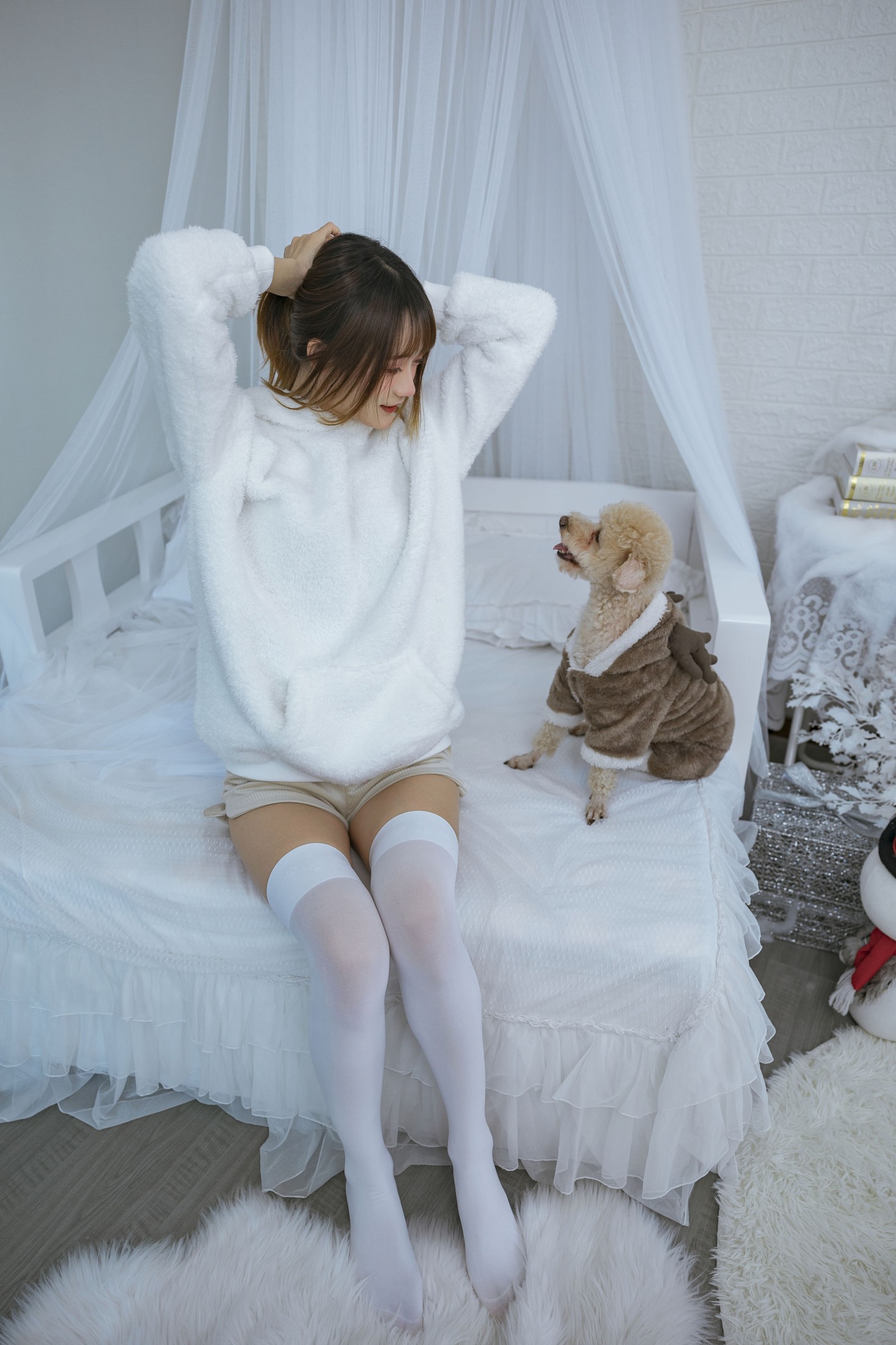 图片[6]-兔子Zzz不吃胡萝卜 – 《温馨少女与宠物们》[24P]-COS写真在线网