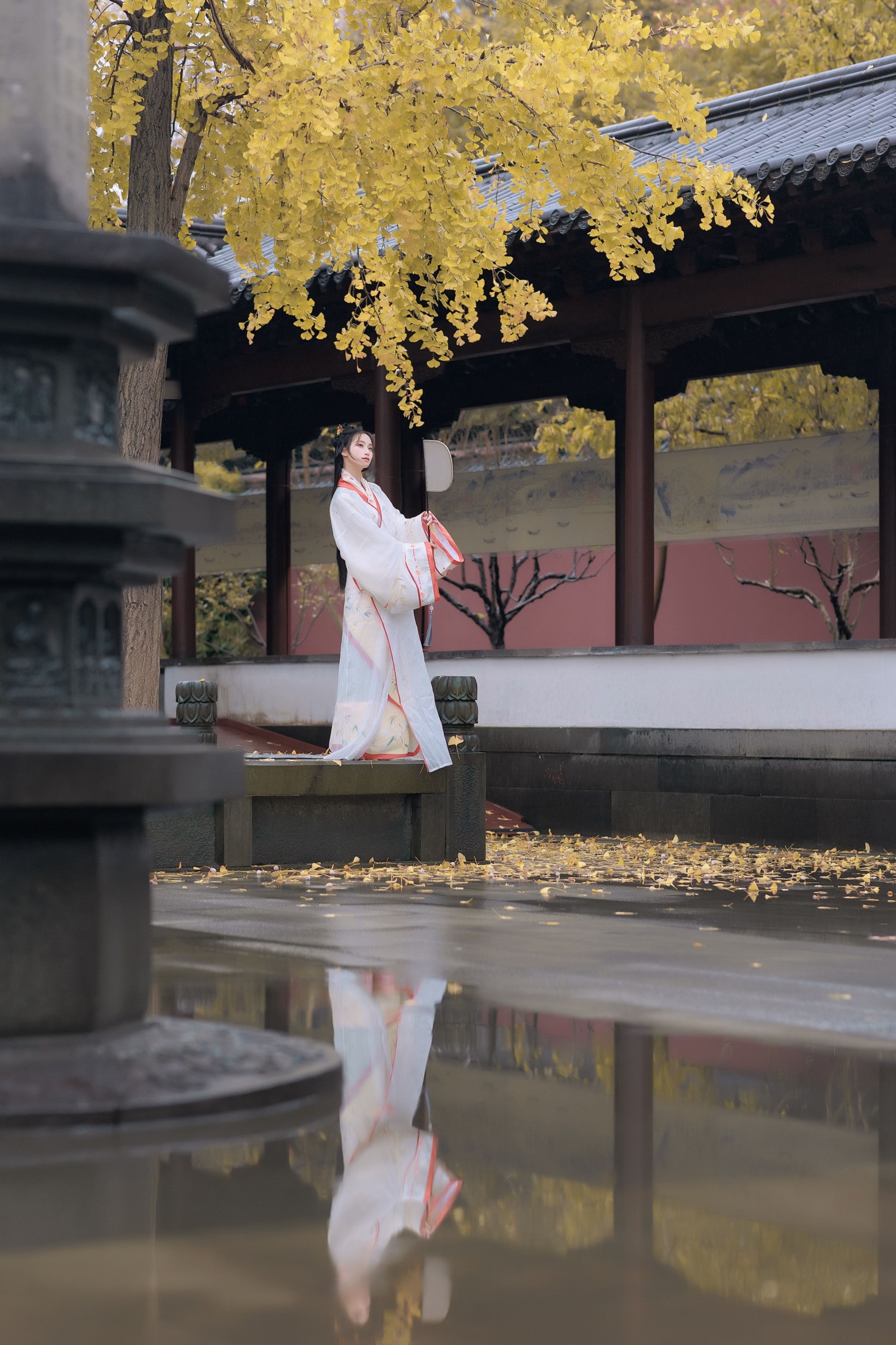 图片[5]-眸小妖 – 《雨中银杏》[24P]-COS写真在线网