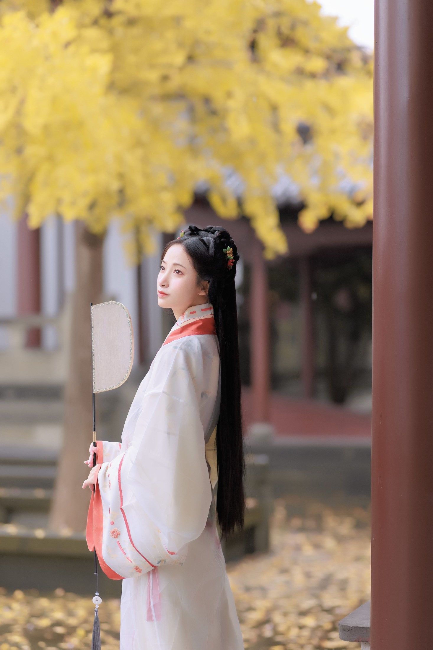 图片[4]-眸小妖 – 《雨中银杏》[24P]-COS写真在线网