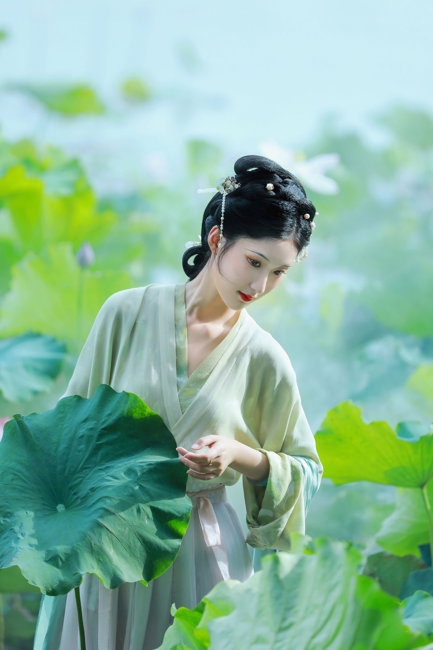 图片[3]-荷里寒 – 《她清冷得好像一首宋词》[23P]-COS写真在线网