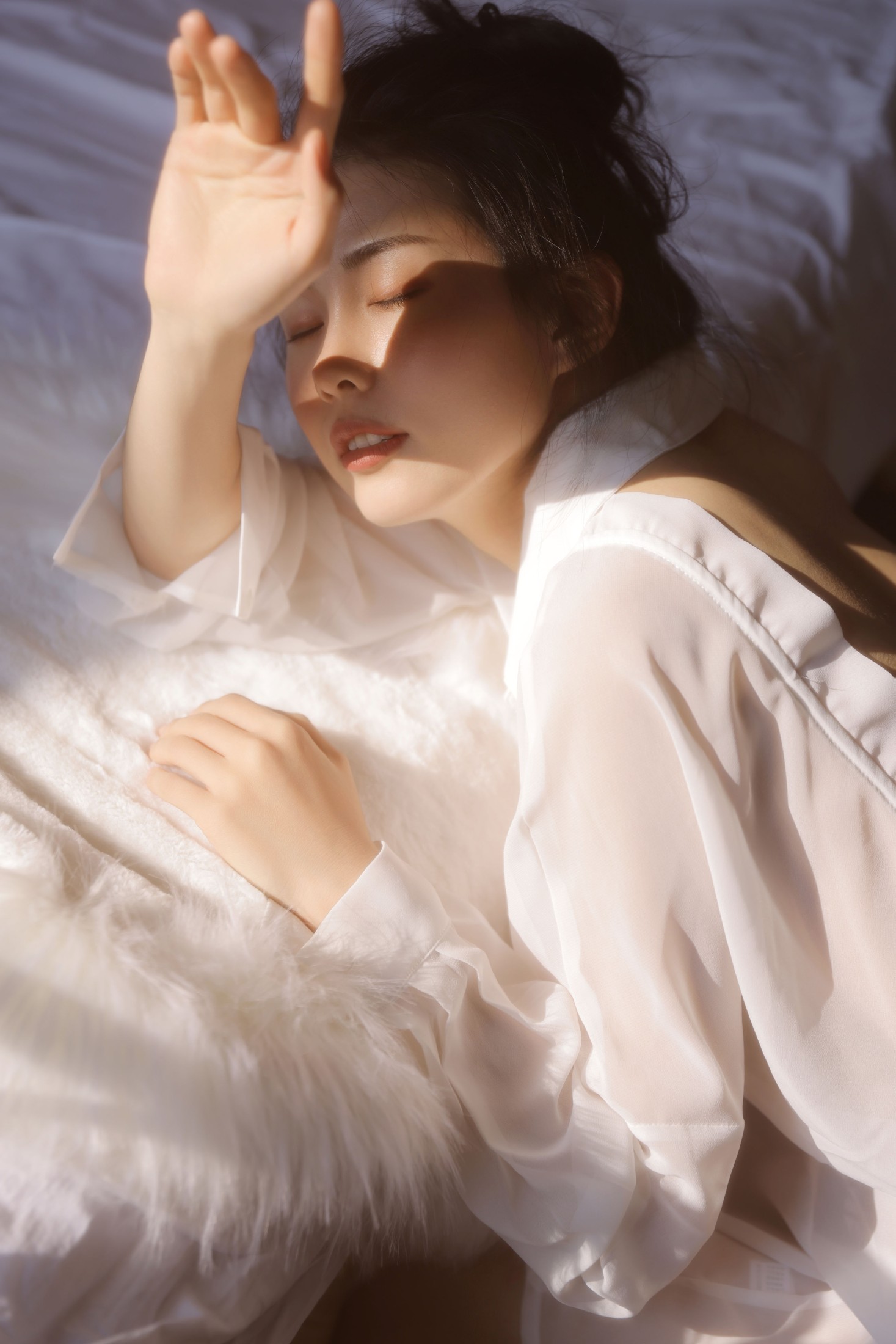 图片[3]-阿秦哒哒 – 《白光》[22P]-COS写真在线网