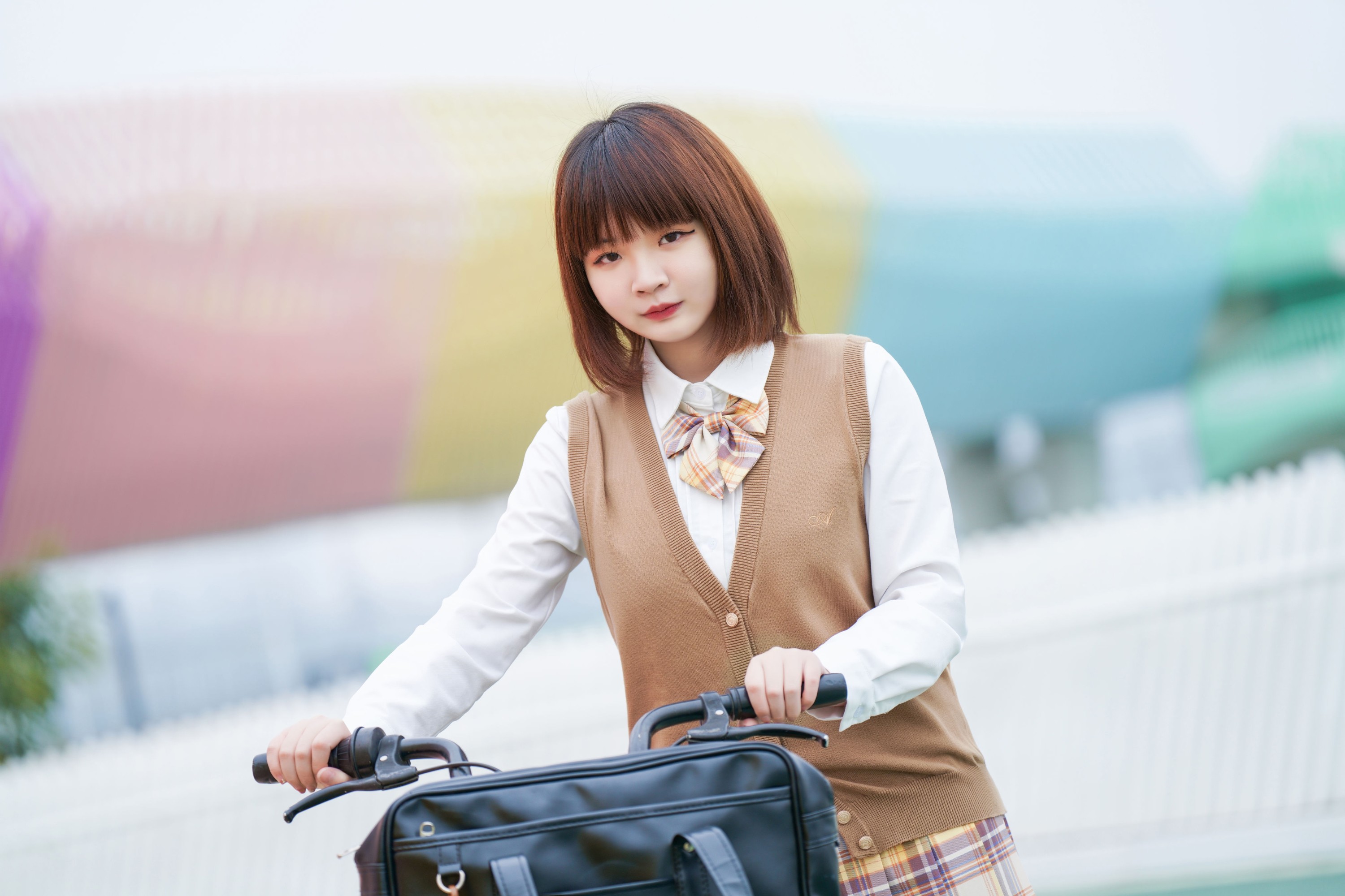 图片[3]-中亦 – 《马卡龙骑手》[21P]-COS写真在线网