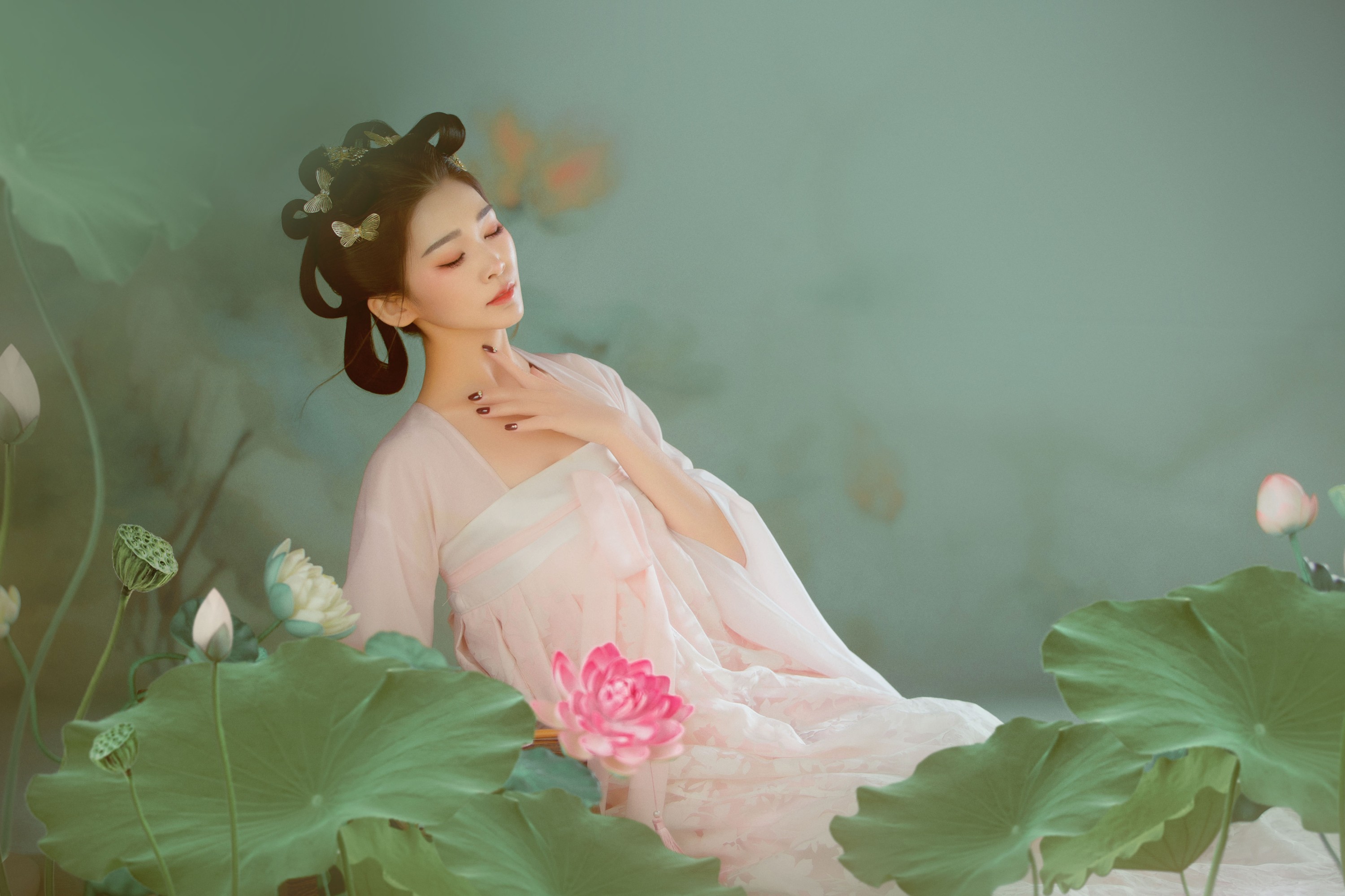 图片[4]-娟娟 – 《依荷畔》[22P]-COS写真在线网
