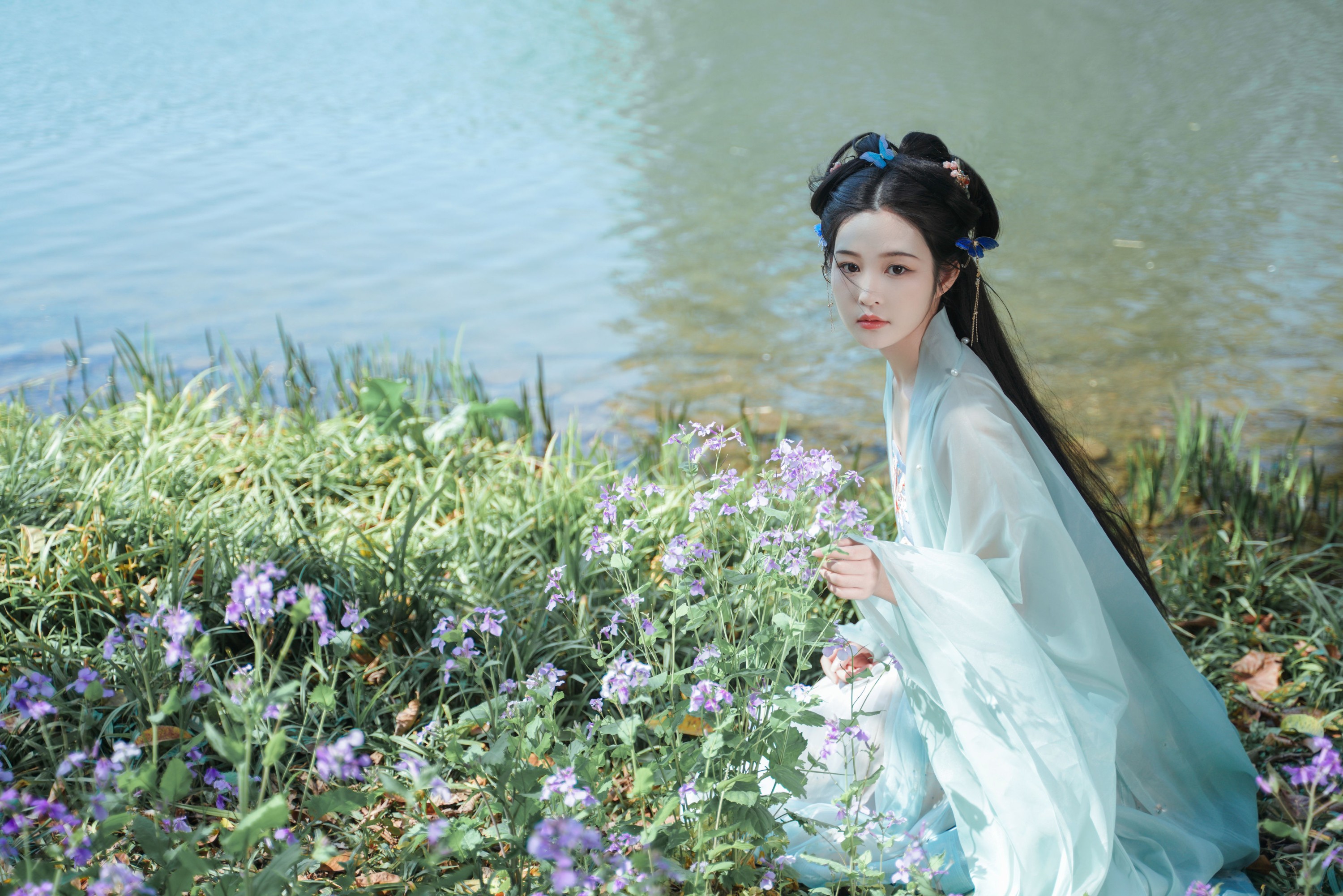 爱探险的夏商周 – 《风动》[24P] - 秀人网免费无水印在线套图写真