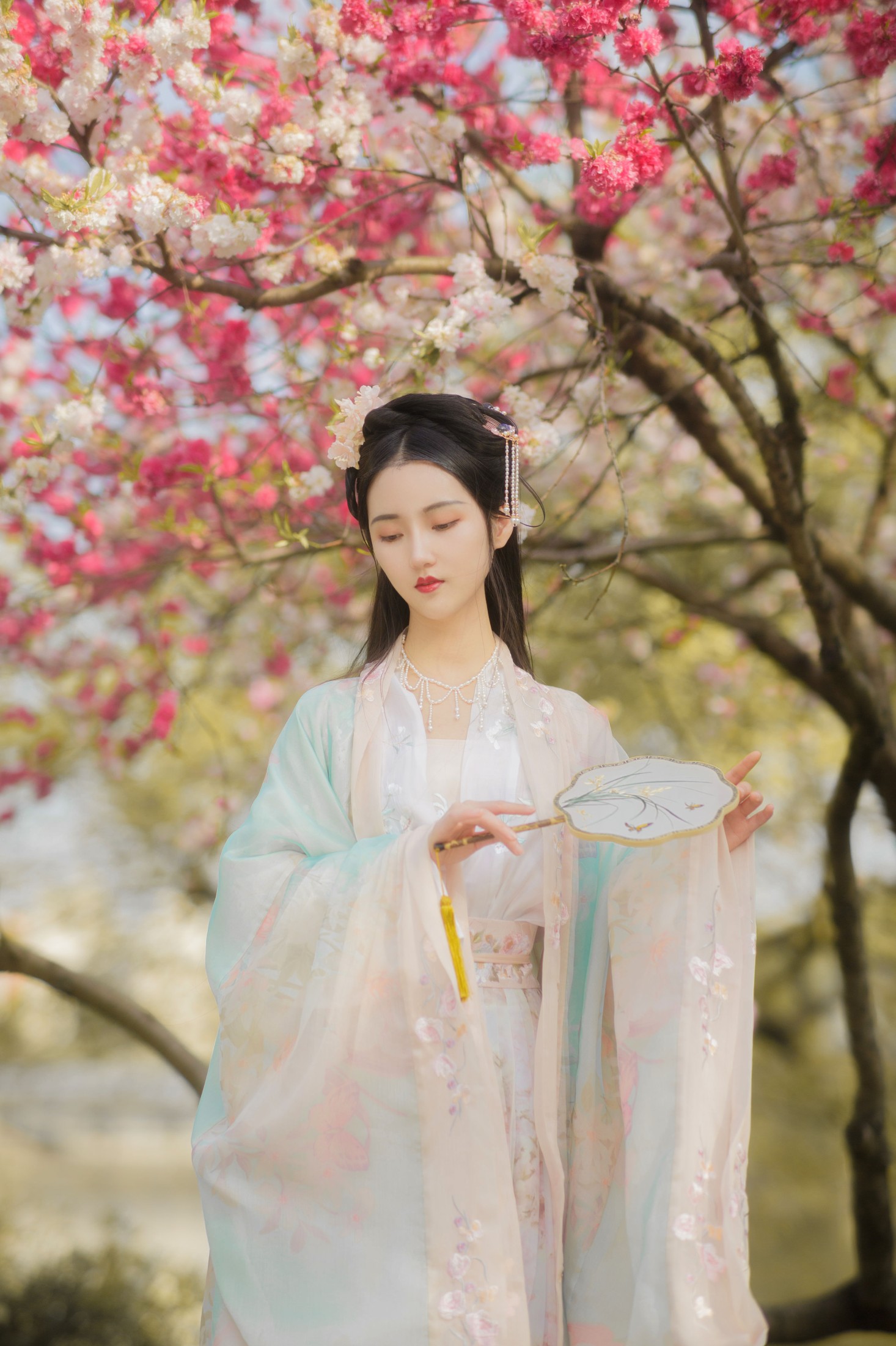 琦琦 – 《游园惊梦》[45P] - 秀人网免费无水印在线套图写真