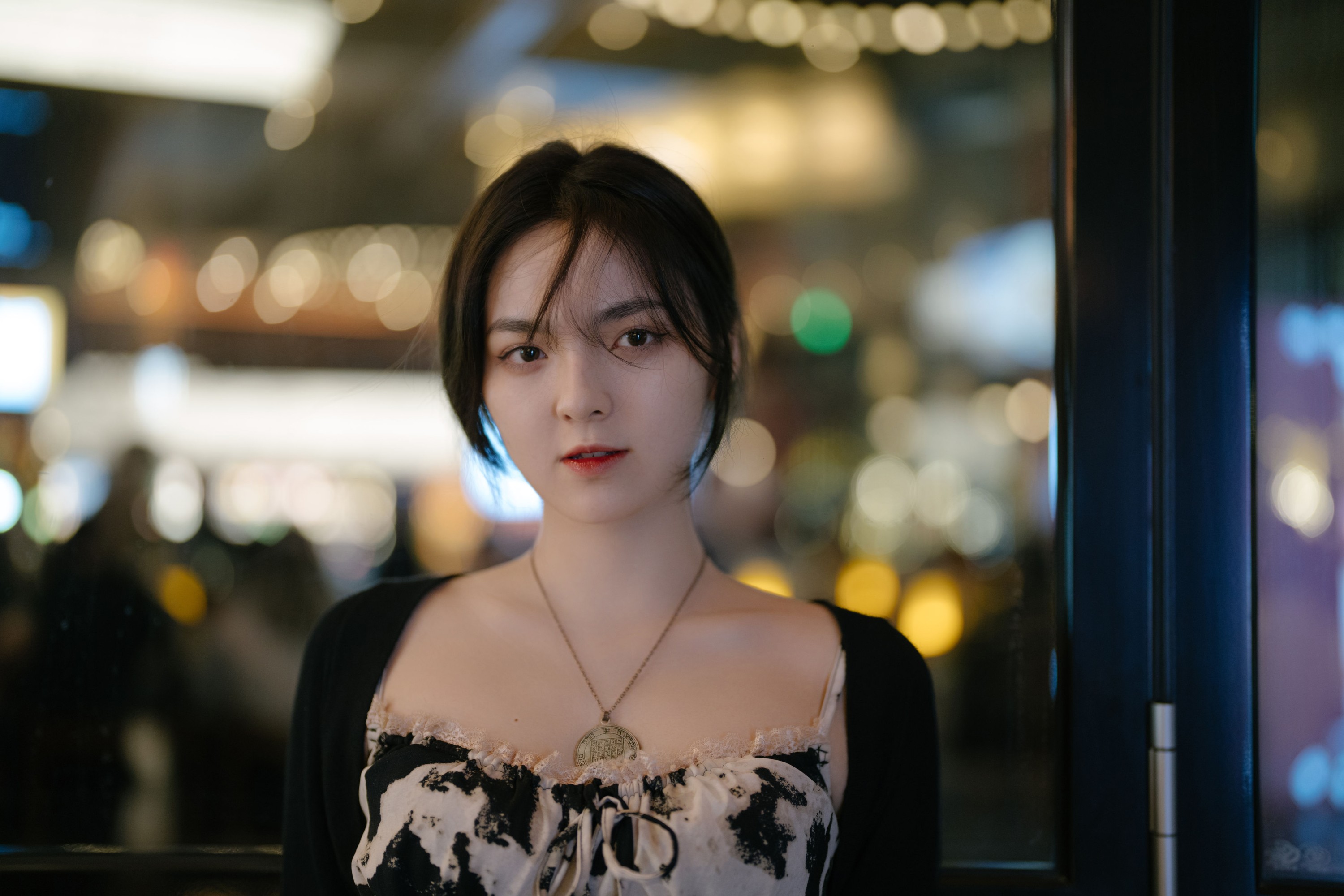 图片[3]-冯玉憬 – 《1.2大光圈下纯自然拍摄的夜景人像》[27P]-COS写真在线网