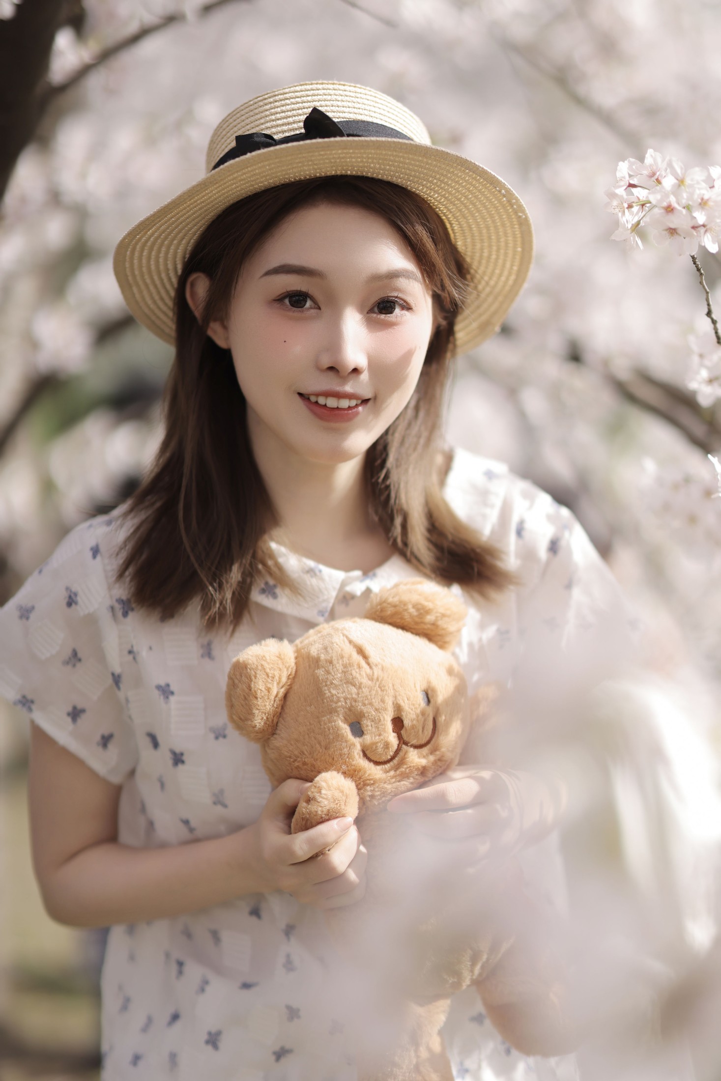 图片[3]-酸奶加心好好次 – 《探一场春天》[31P]-COS写真在线网