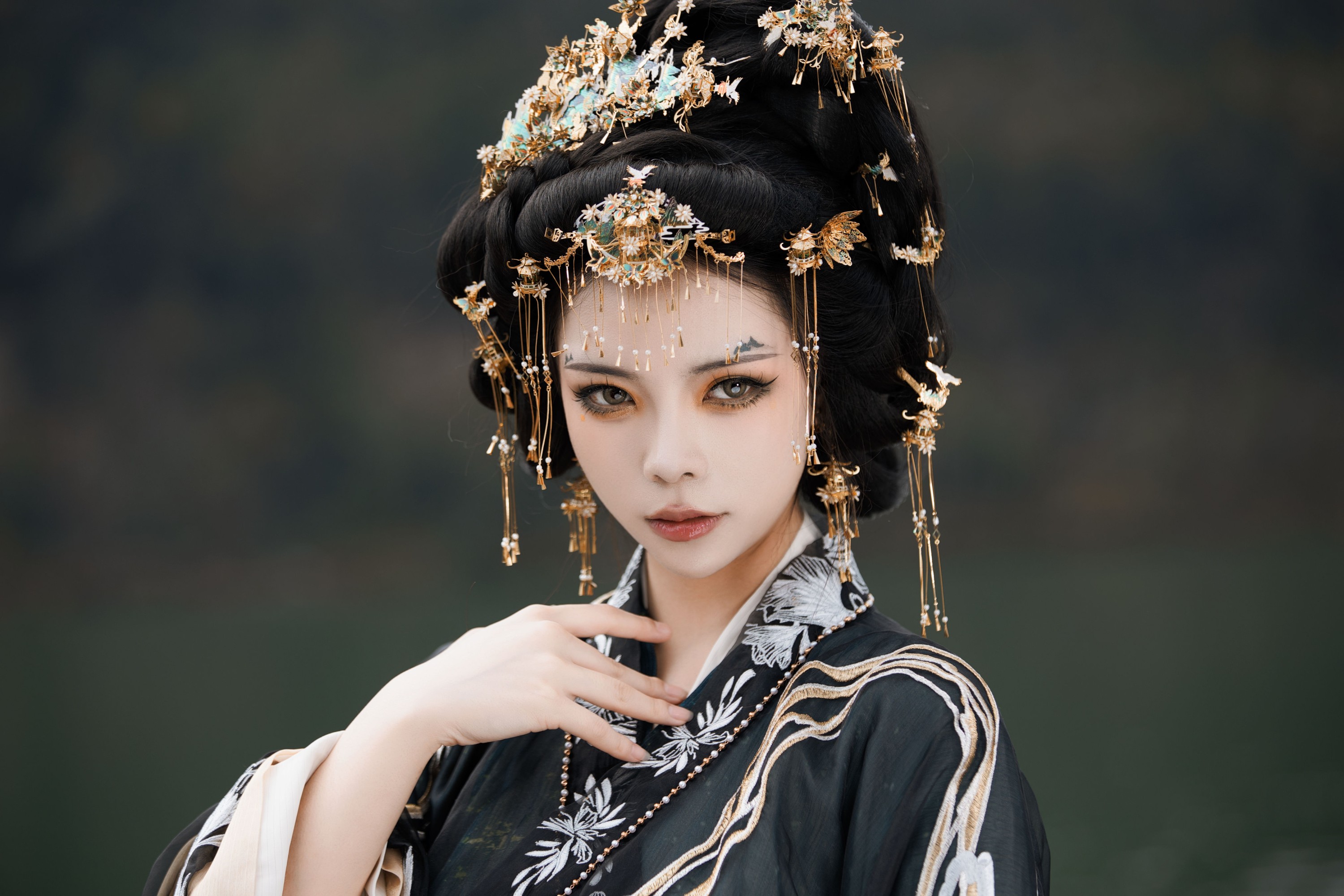 图片[4]-赵瑞洁EZ_ – 《女皇陛下》[24P]-COS写真在线网